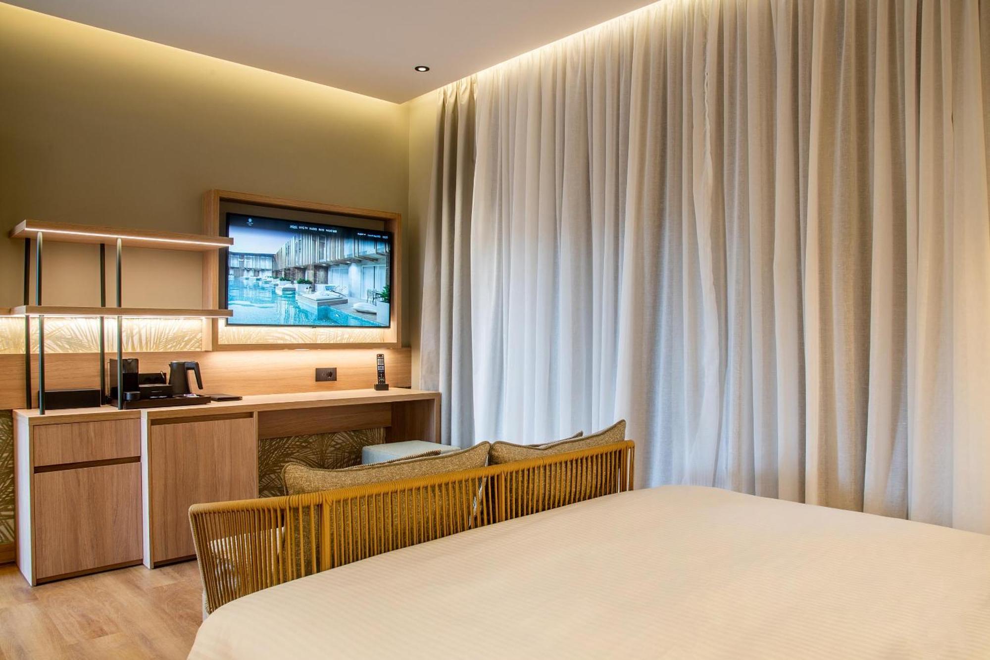 Classic Double Room Outdoor Hot Tub