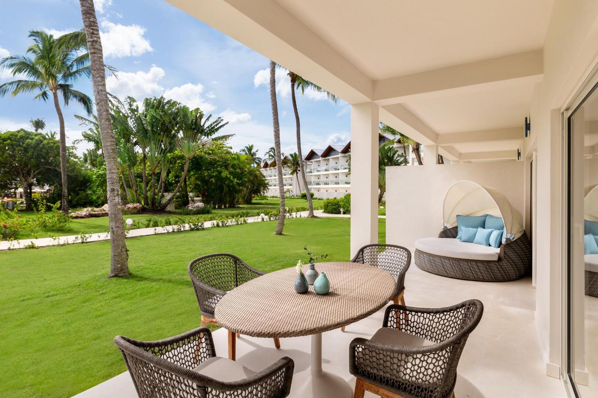 Preferred Club Suite Garden View 1 King  