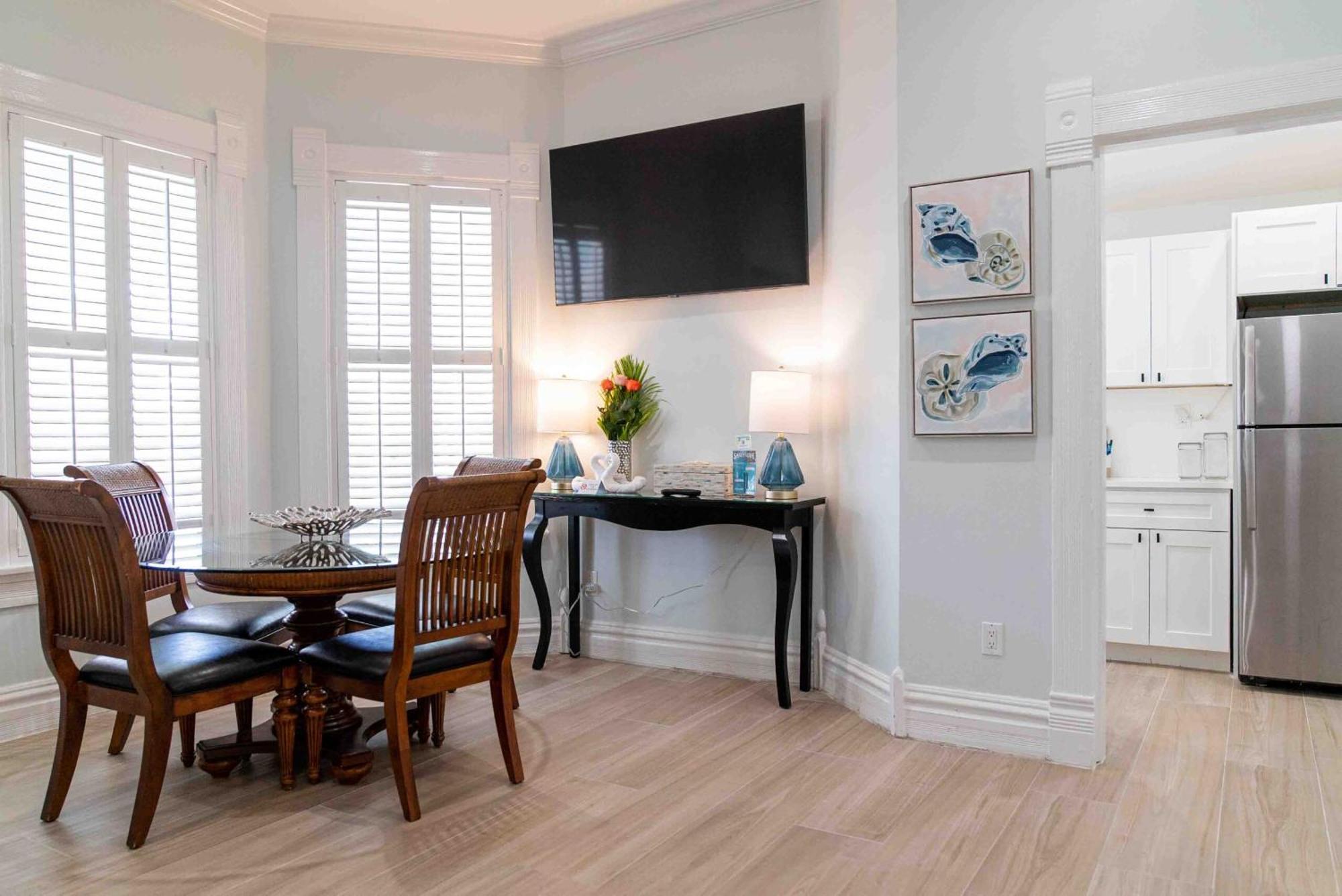 King Suite with Ocean View