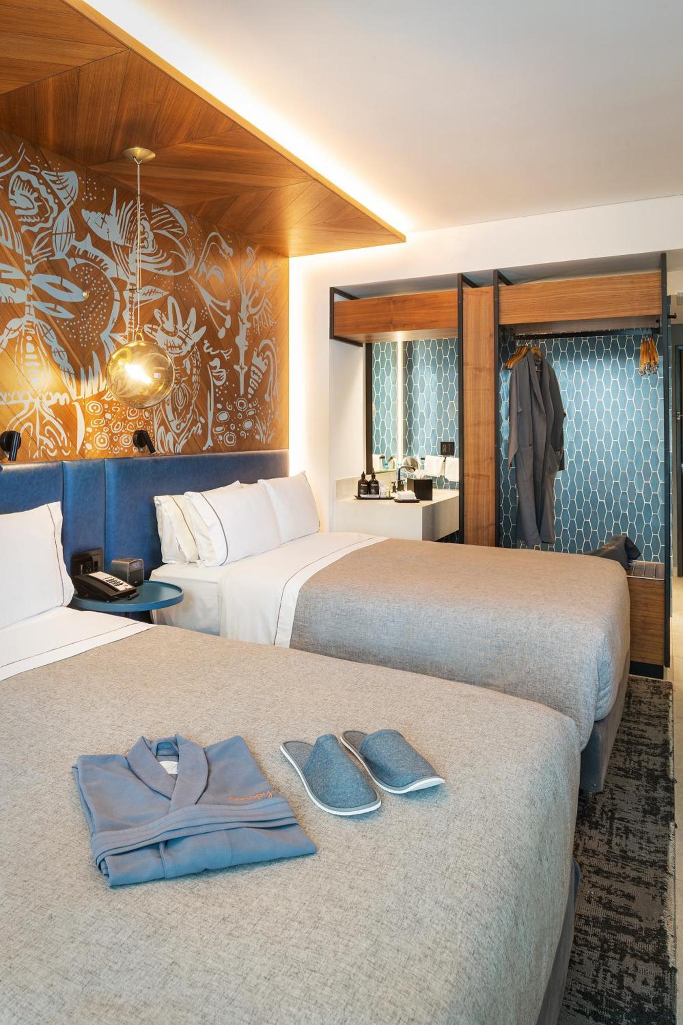 Premium Queen Room with Two Queen Beds and Sunrise View
