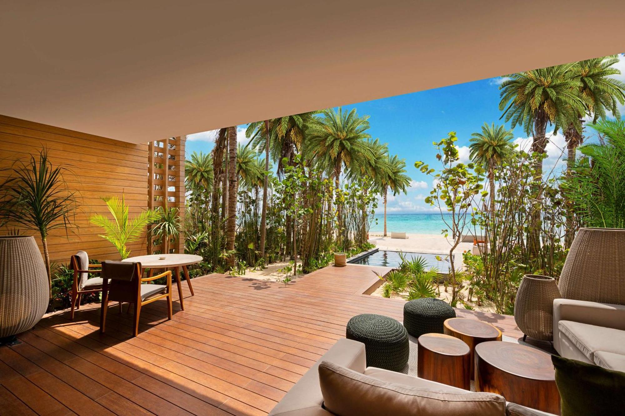 Beachfront Lanai Pool Suite King