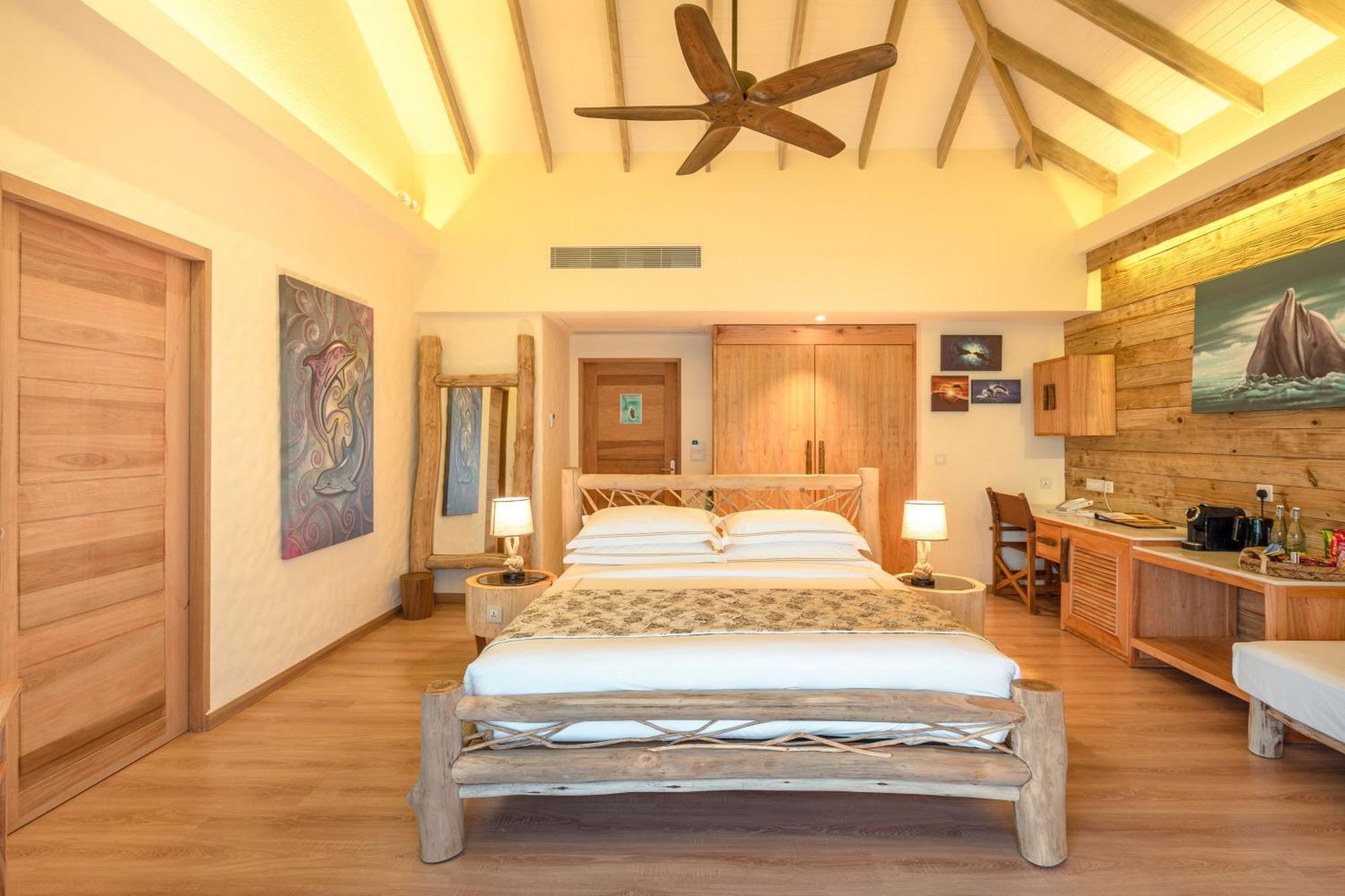 Lagoon Suite,1421621592:JPEG