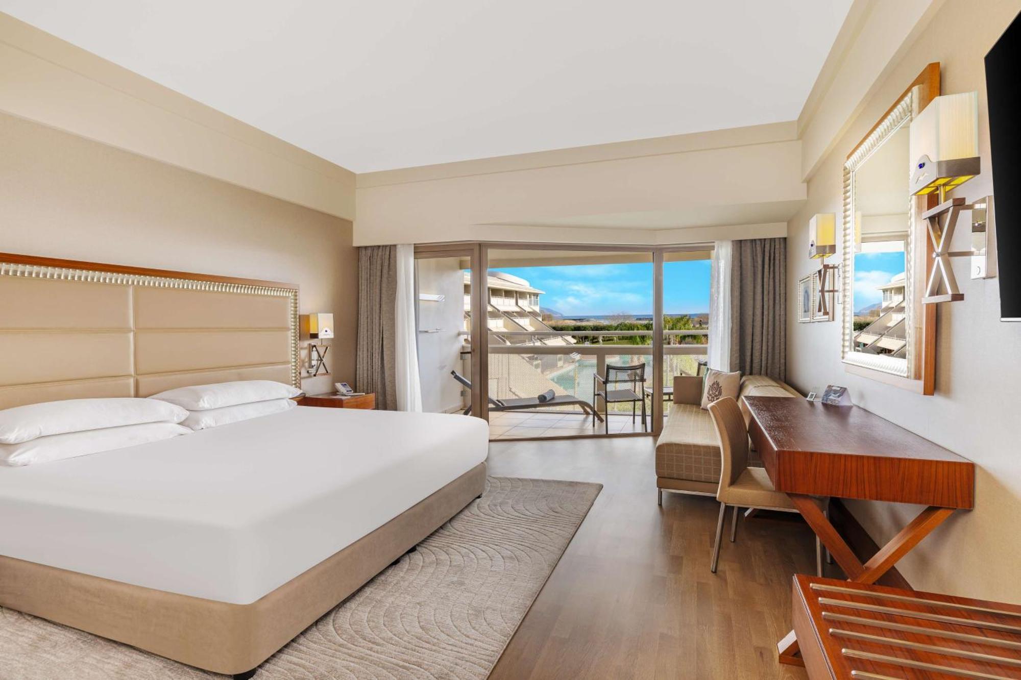 King Guest Room Pool Access Sea View,1563281815:JPEG