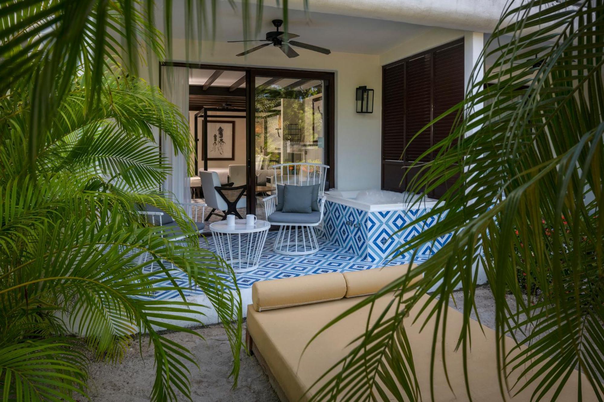 Eden Junior Suite with Jetted Tub,1608315086:JPEG