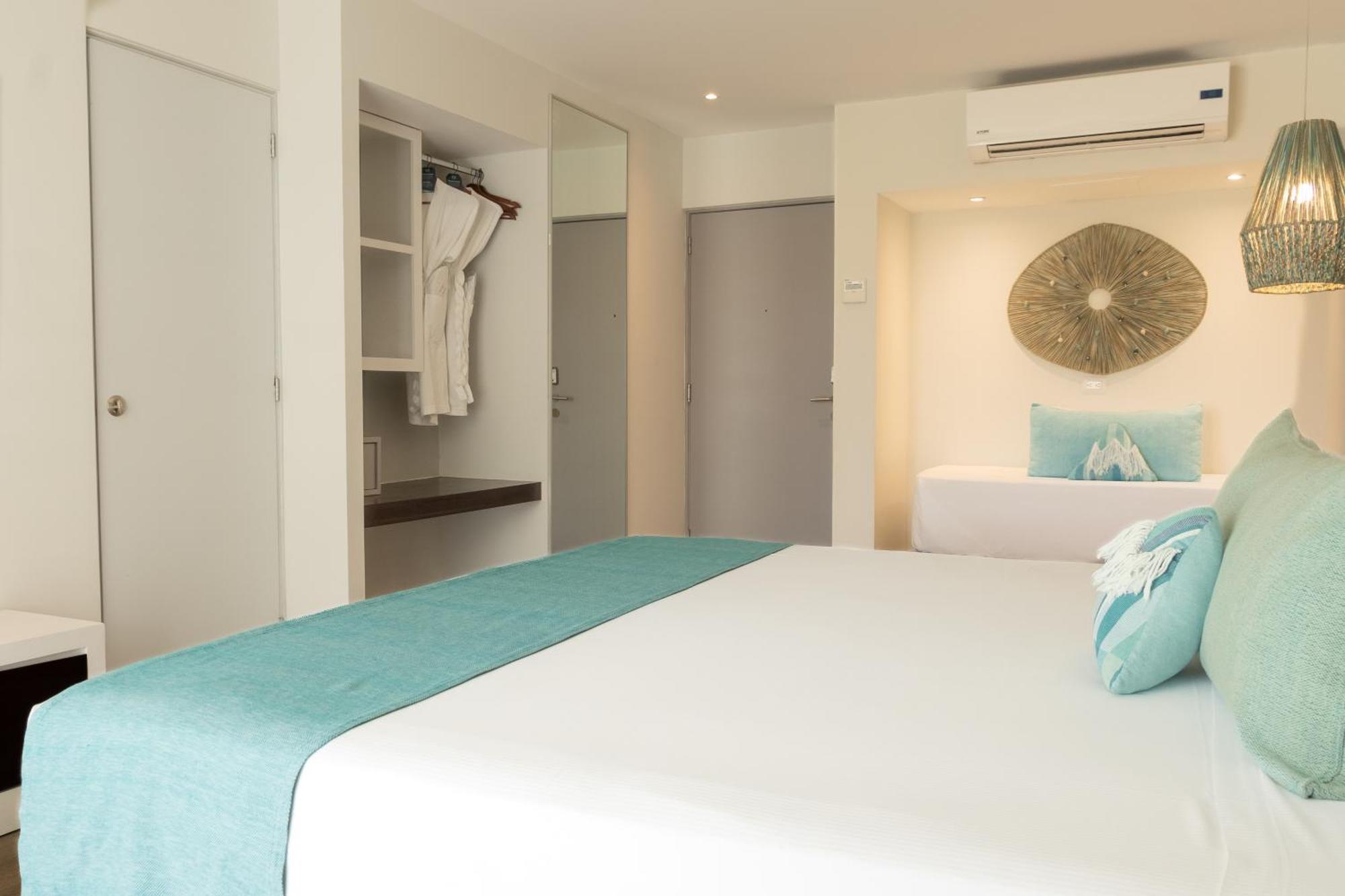 Deluxe Room Sea View 1 King Bed