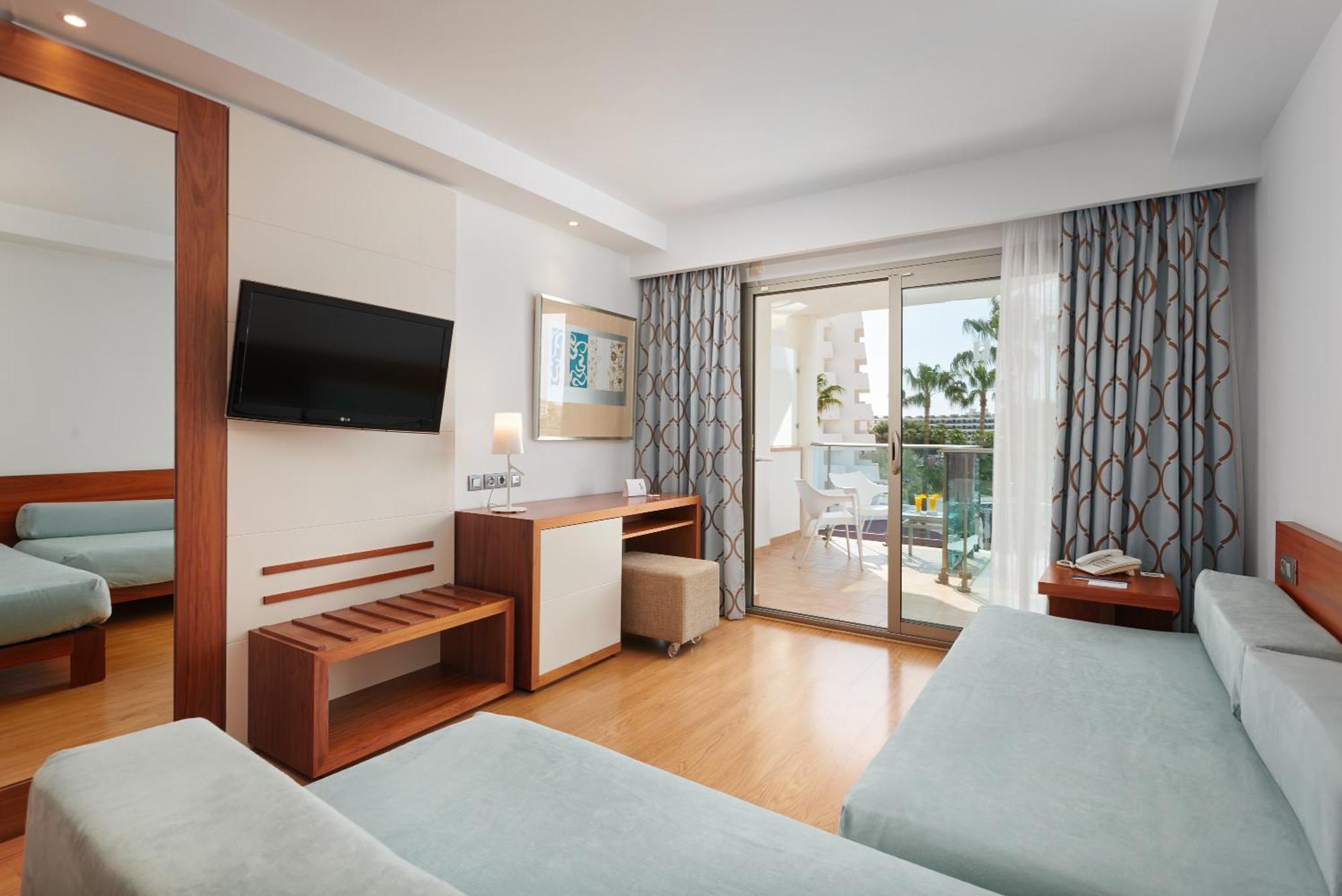 One-Bedroom Standard Apartment