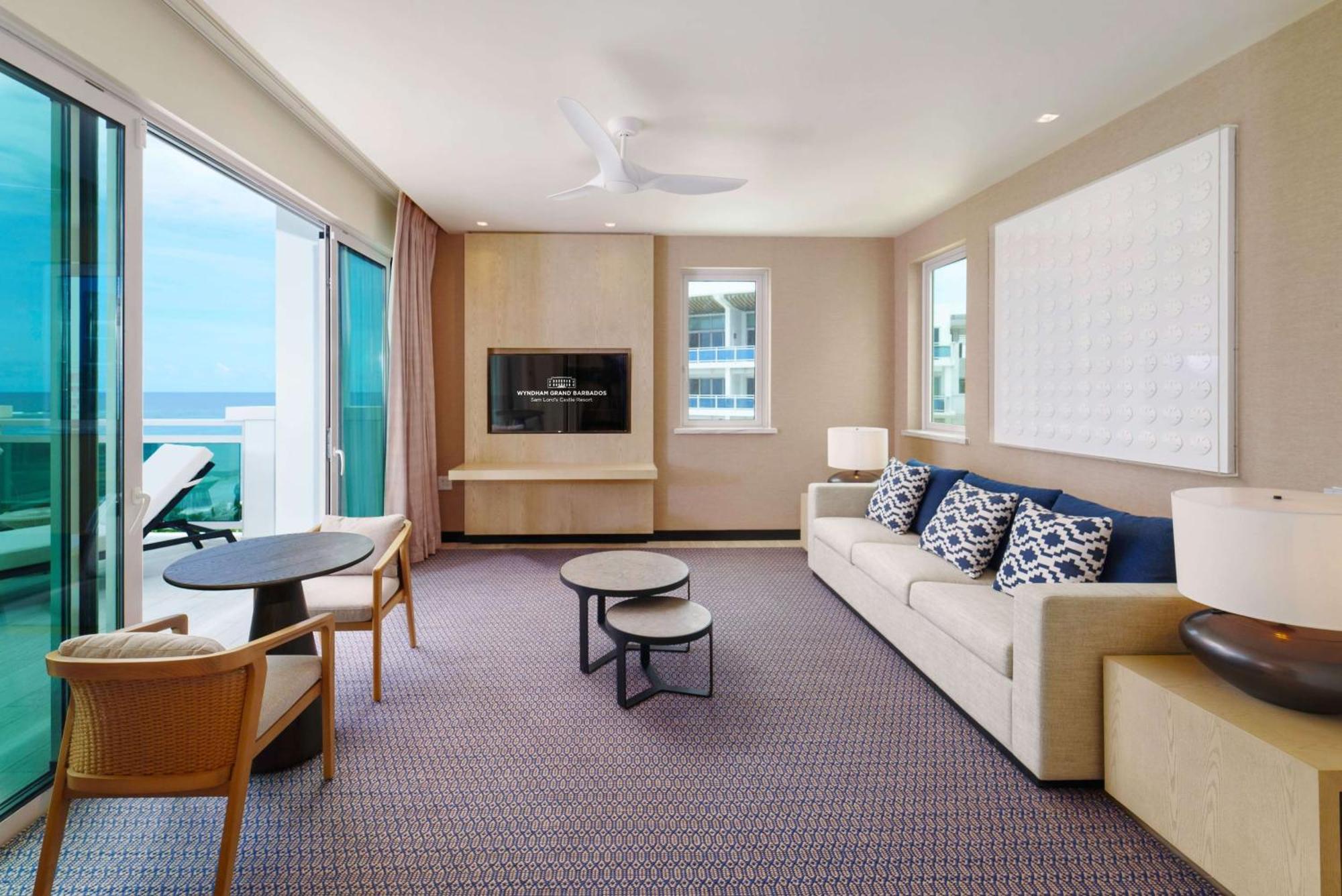 Zephyr One-Bedroom Suite Two Balconies,1587031752:JPEG