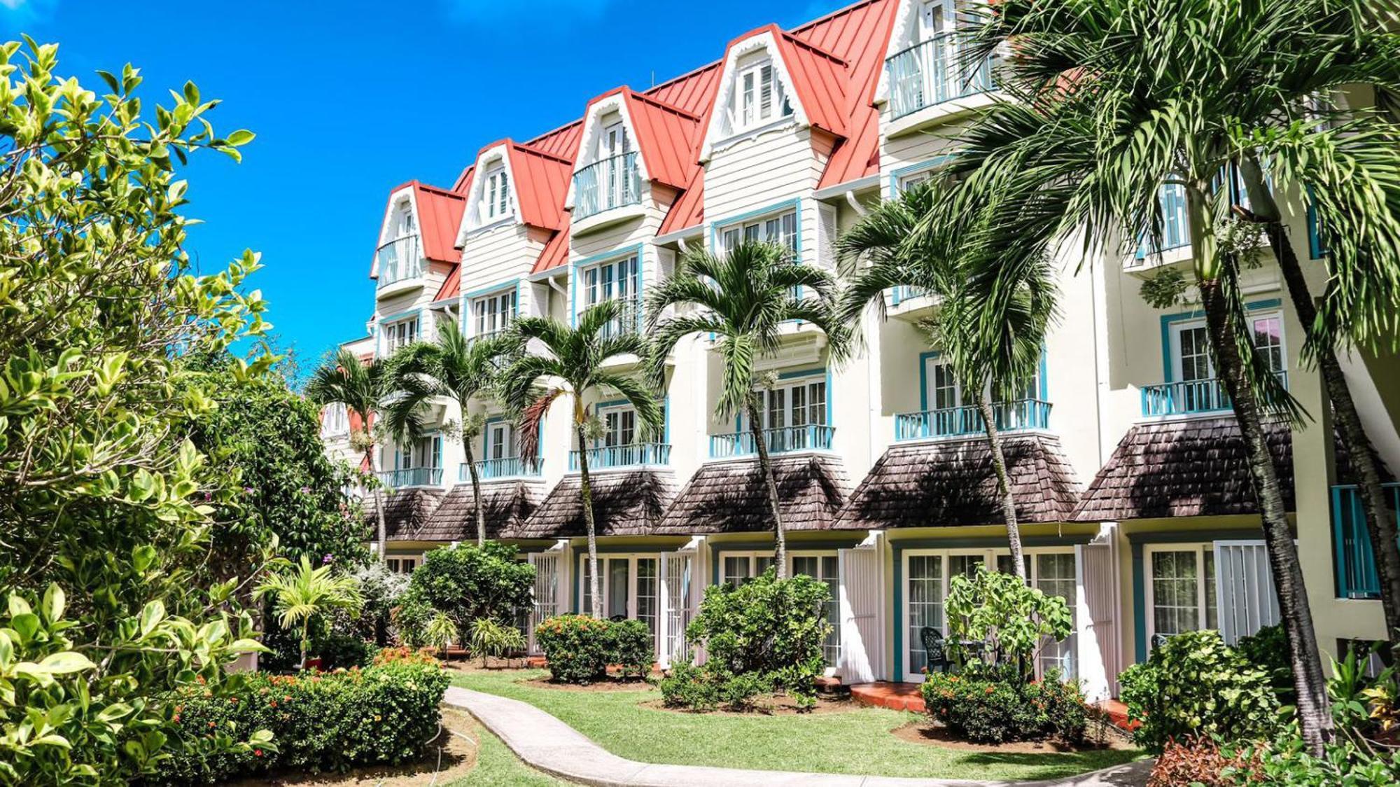 Sundeck Serenity Suites