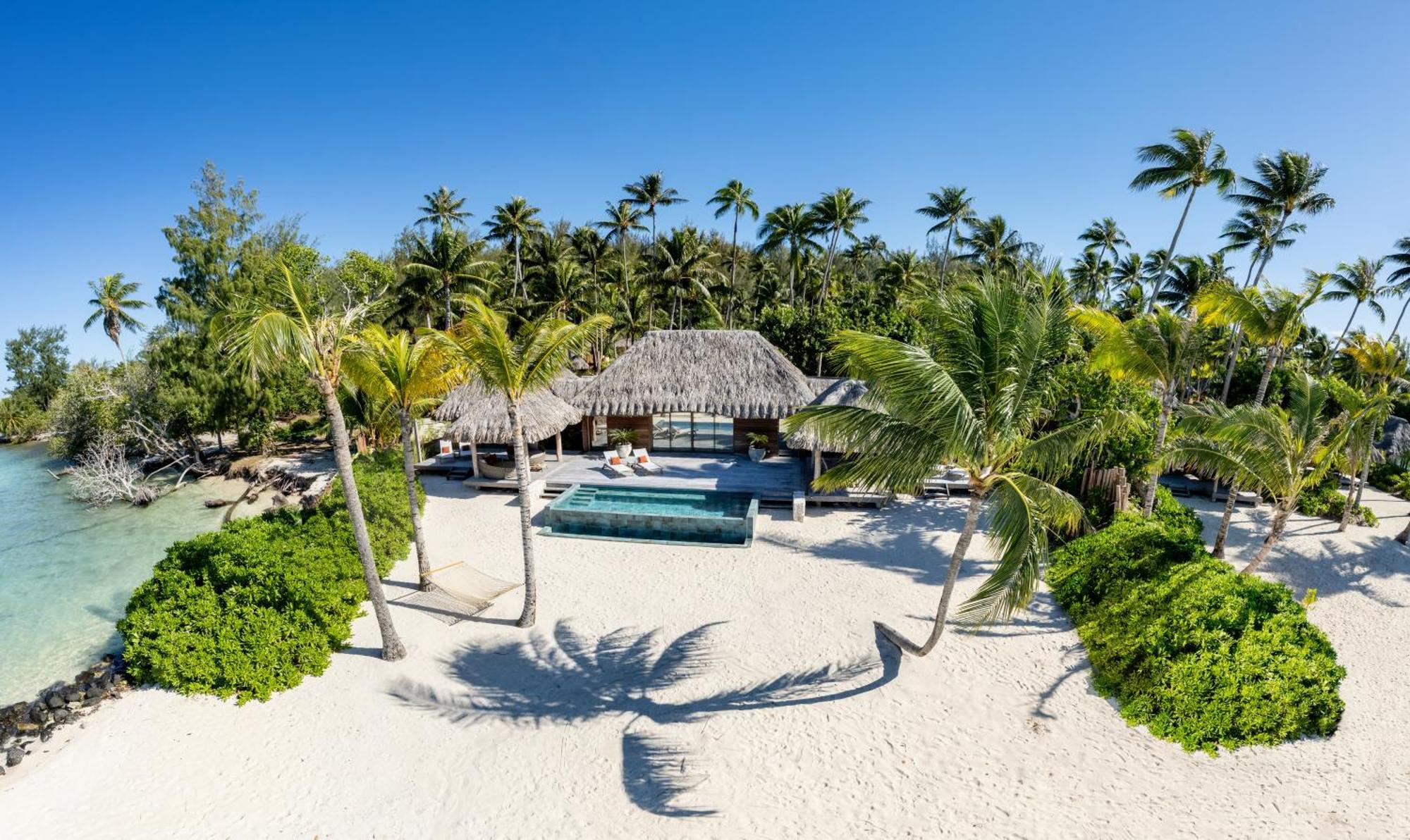Royal Beach Villa Pool