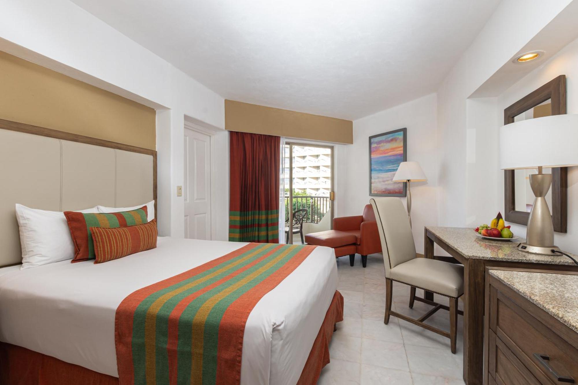 Deluxe Double Room Garden View