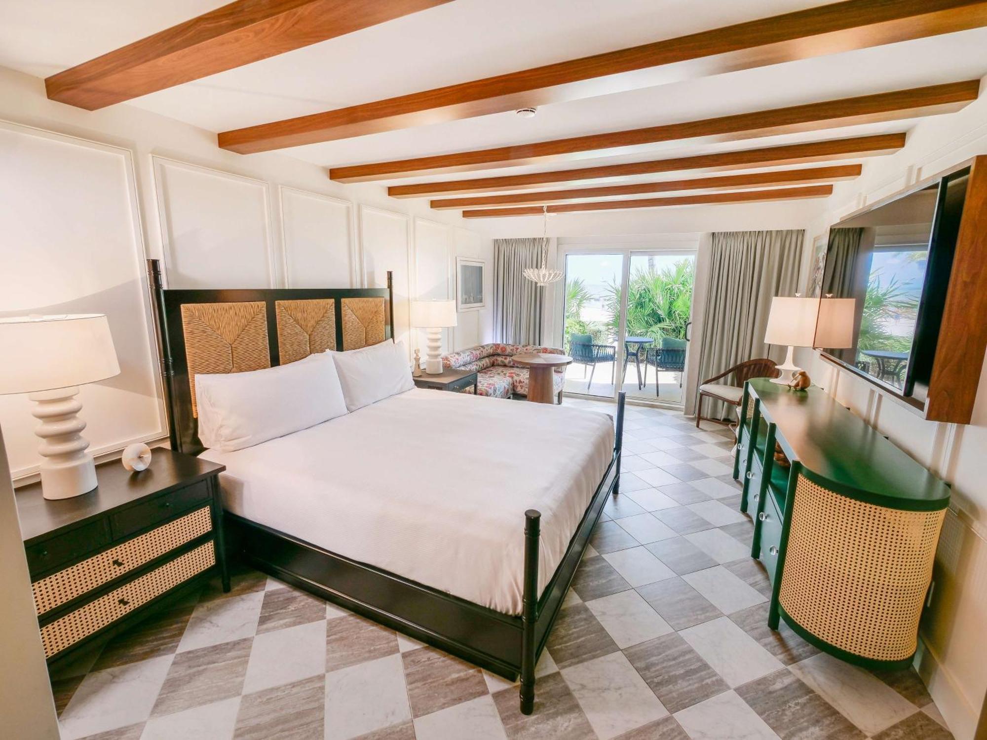 King Room Beachfront Walkout