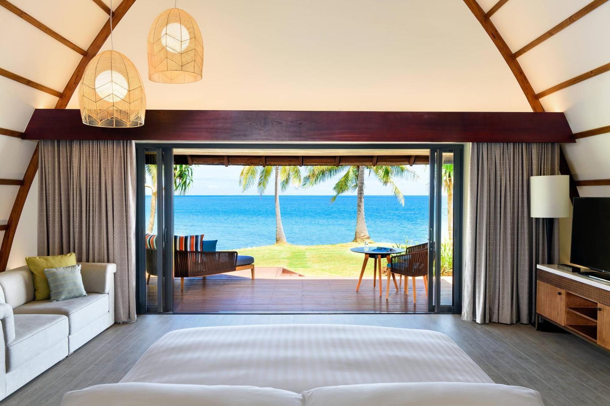Royal Ocean Front Bure, Villa, 1 King, Terrace