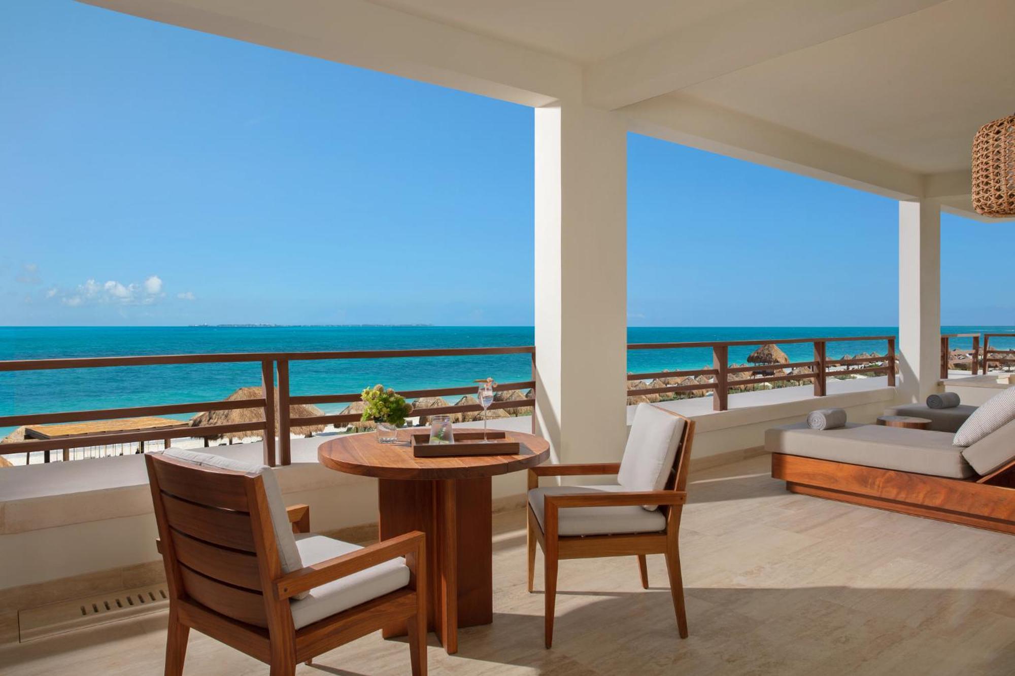Preferred Club Master Suite Corner Ocean Front