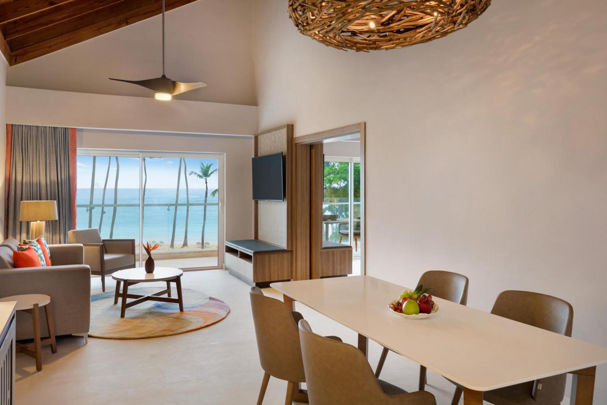 Preferred Suite Ocean Front 1 King  