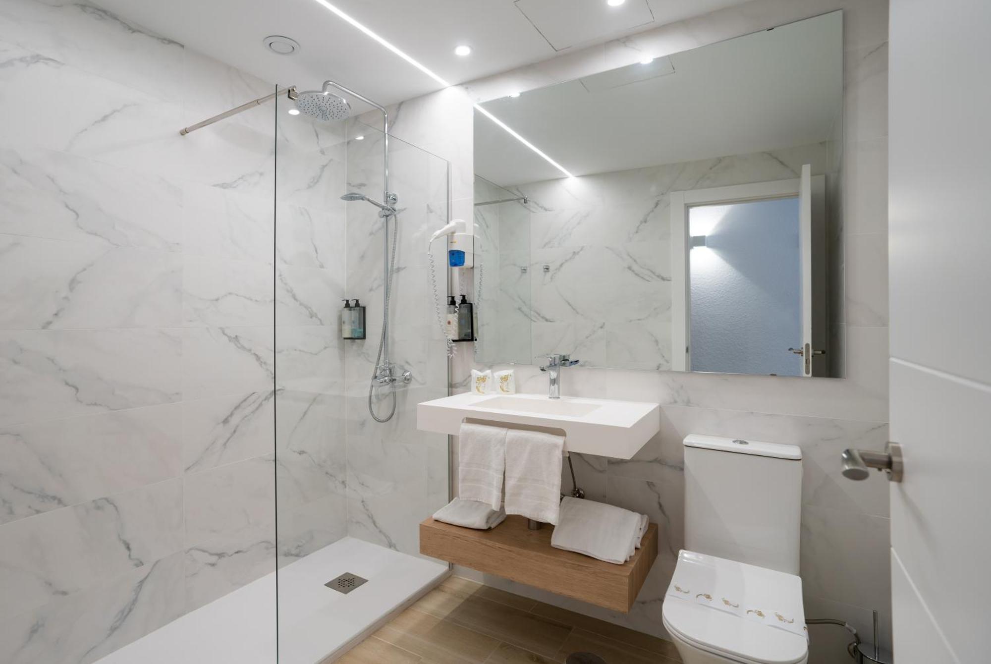 Superior Triple Room with Pool View (3 Adults)