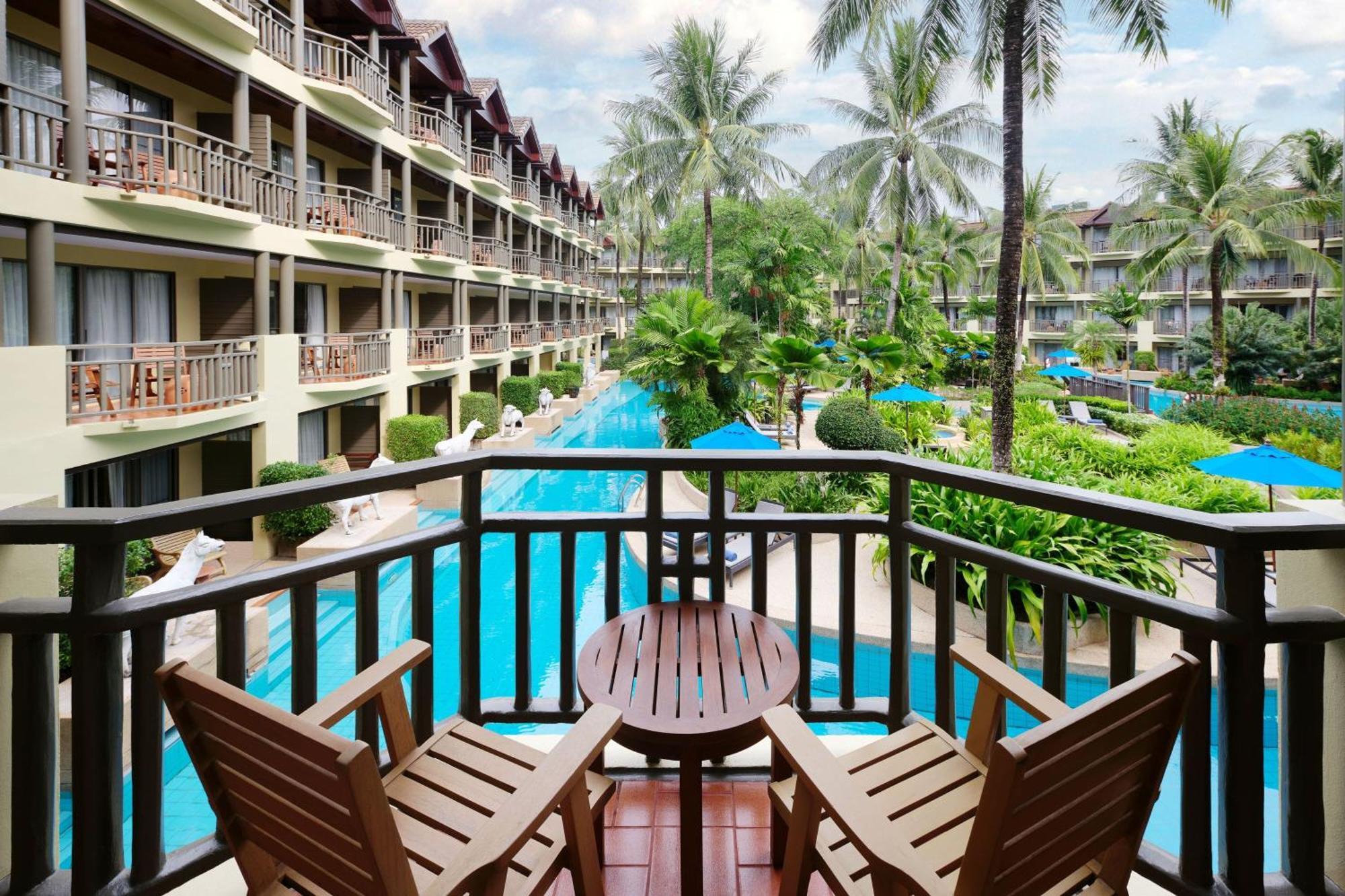 Guest room 2 Twins Pool View
