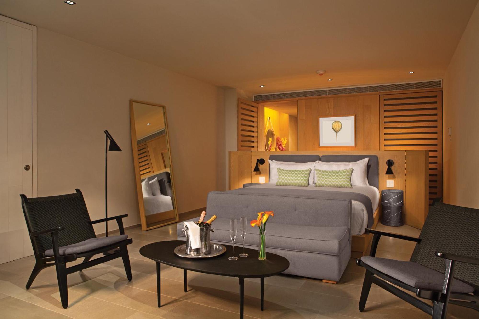 Allure Suite King Bed,1544594152:JPEG