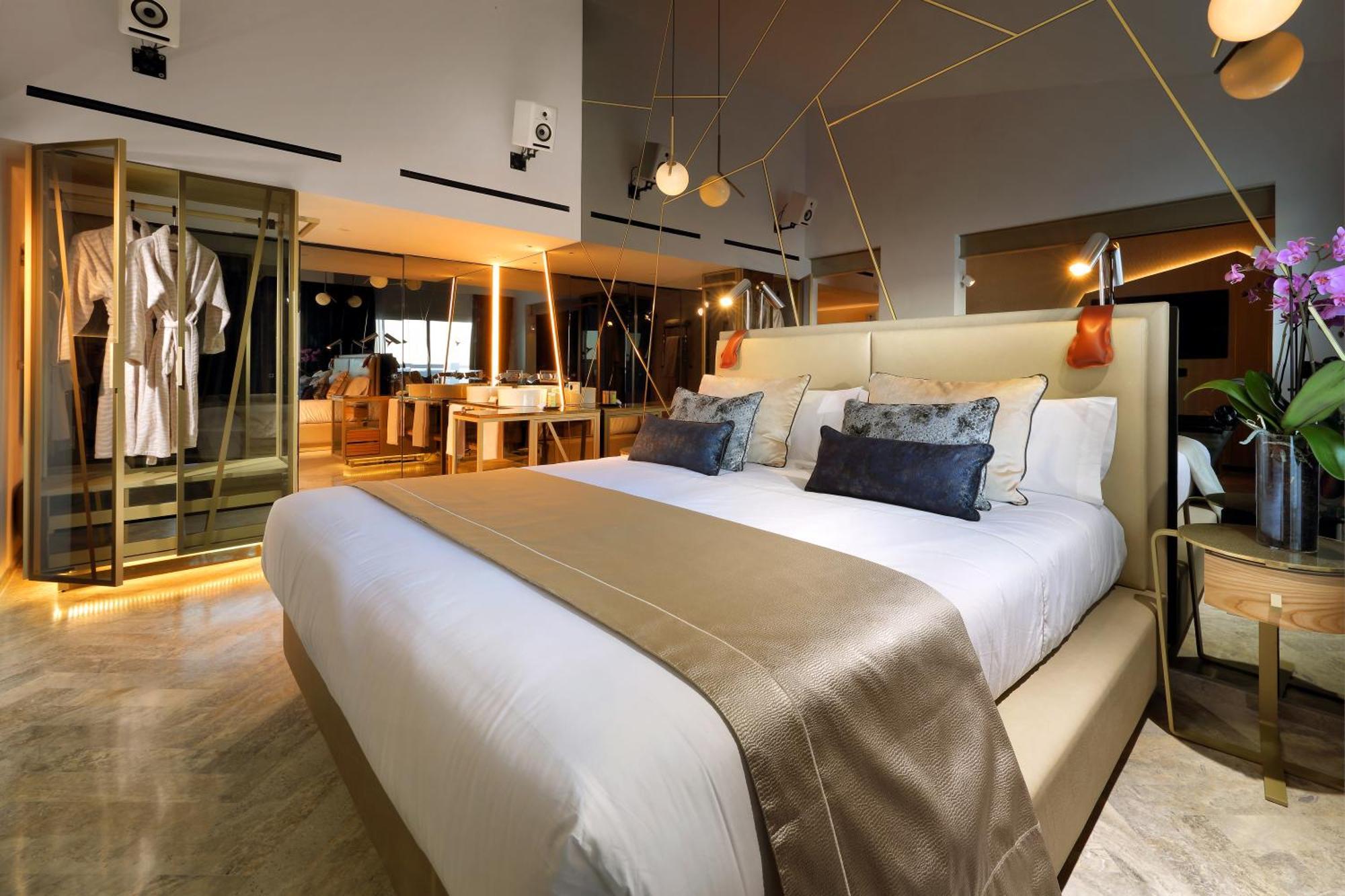 Suite met Uitzicht op het Podium - Inclusief Toegang tot de Ushuaia Club