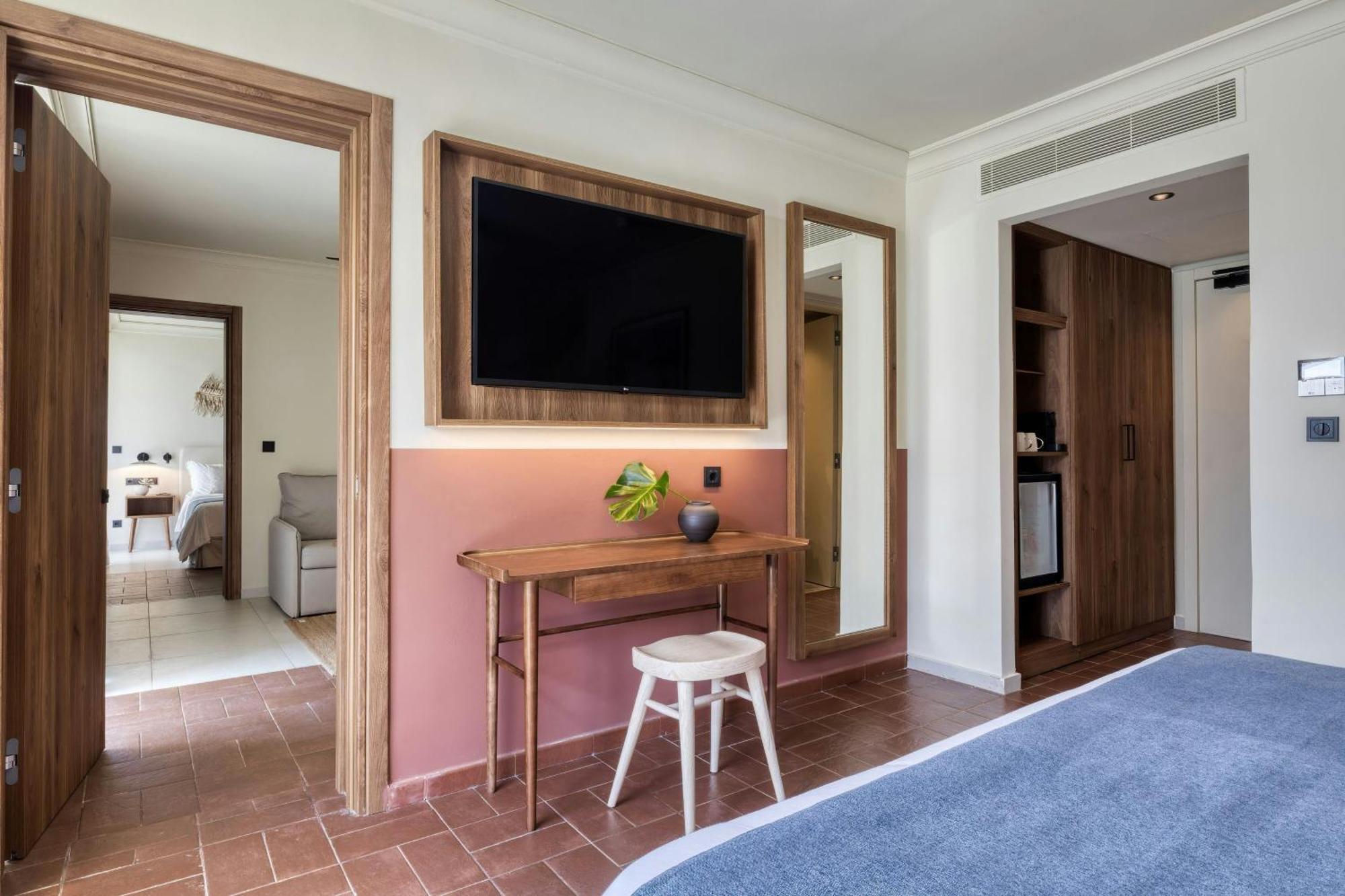 Grand Sapphire Zen Suite