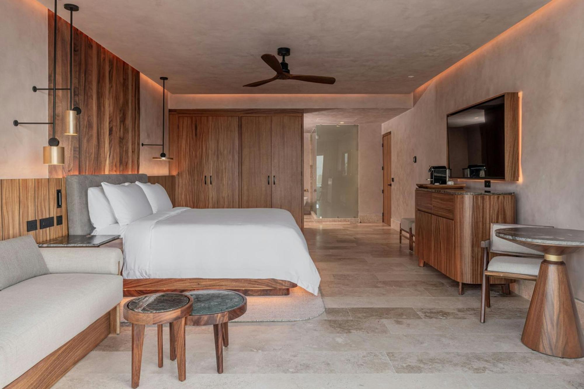 Master Duplex Suite 1 Kind Bed Ocean View Plunge Pool