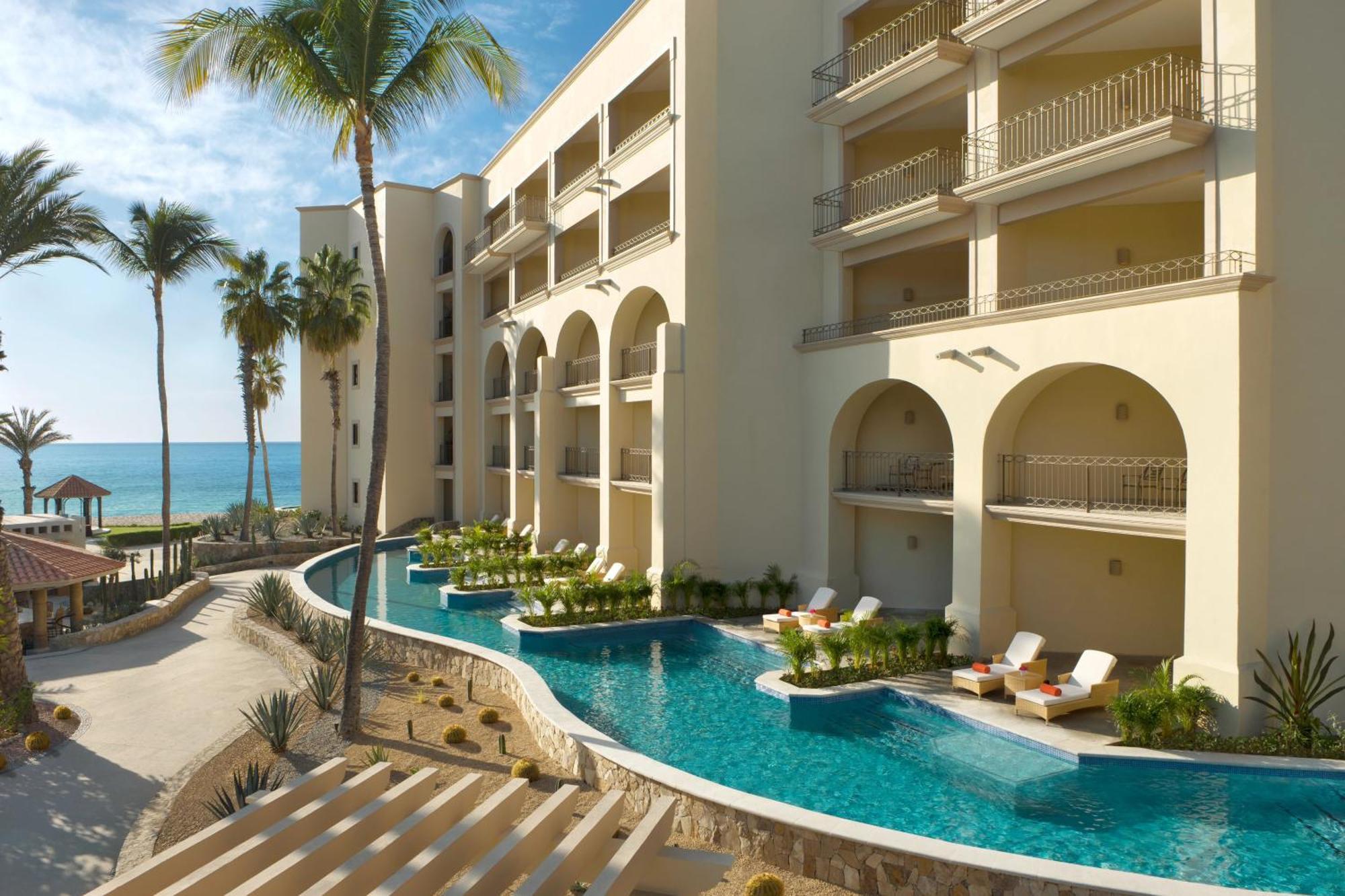 Preferred Club Junior Suite Ocean Front Swim Out Double
