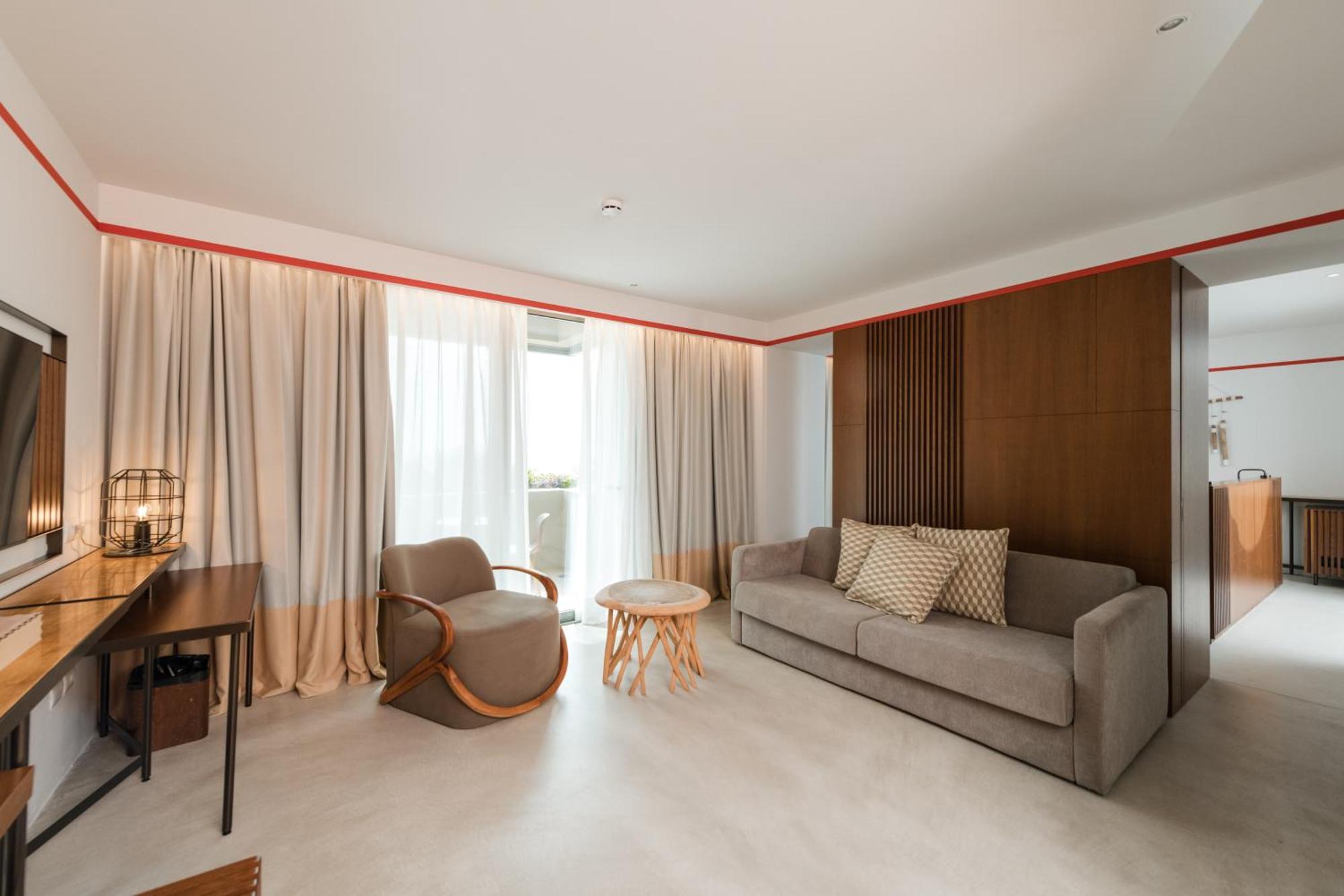 Junior Suite,1654305568:JPEG
