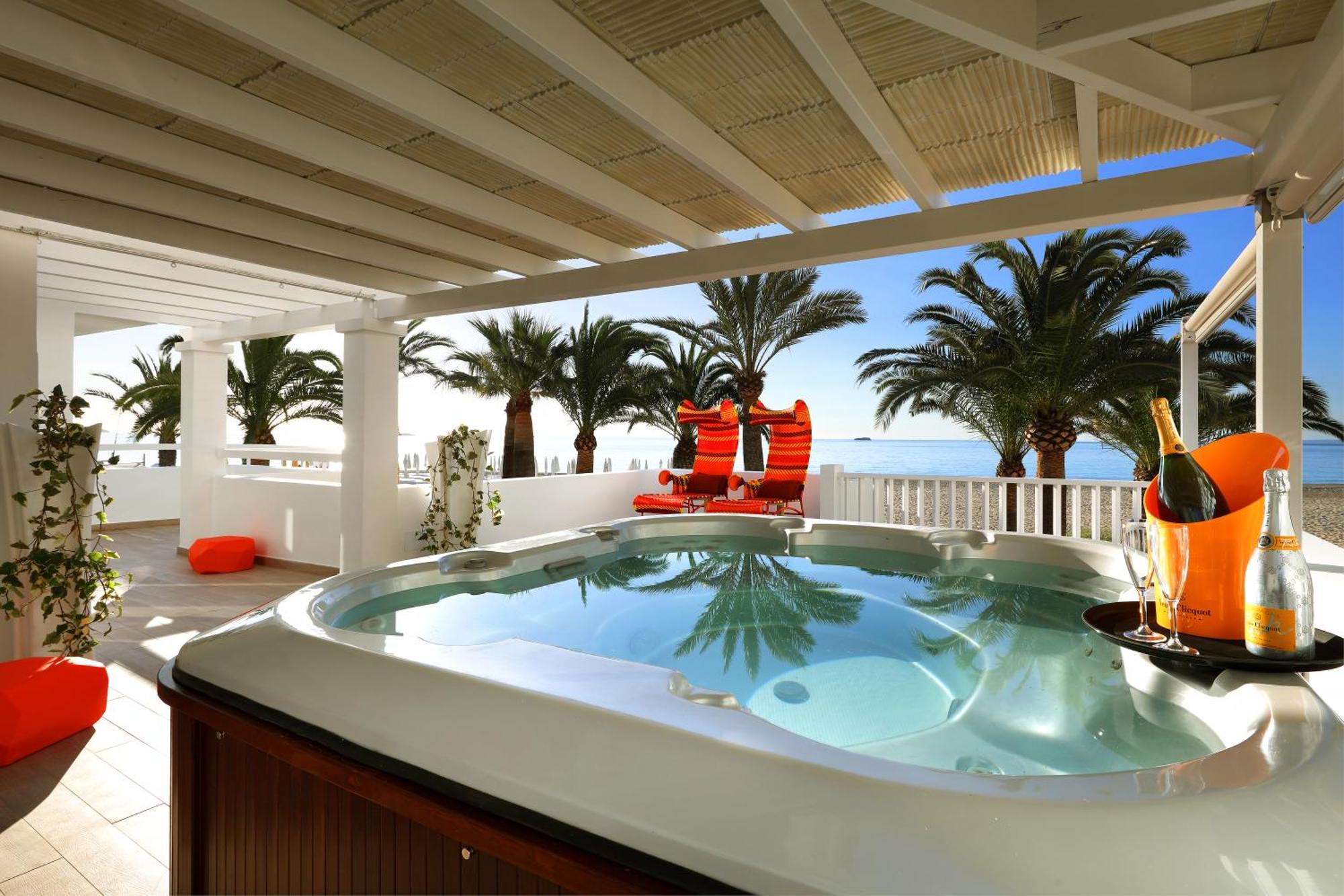 The Xpa Suite Entrance to Ushuaia Club