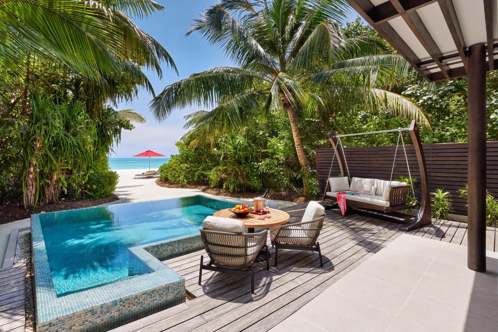 Deluxe Beach Pool Villa