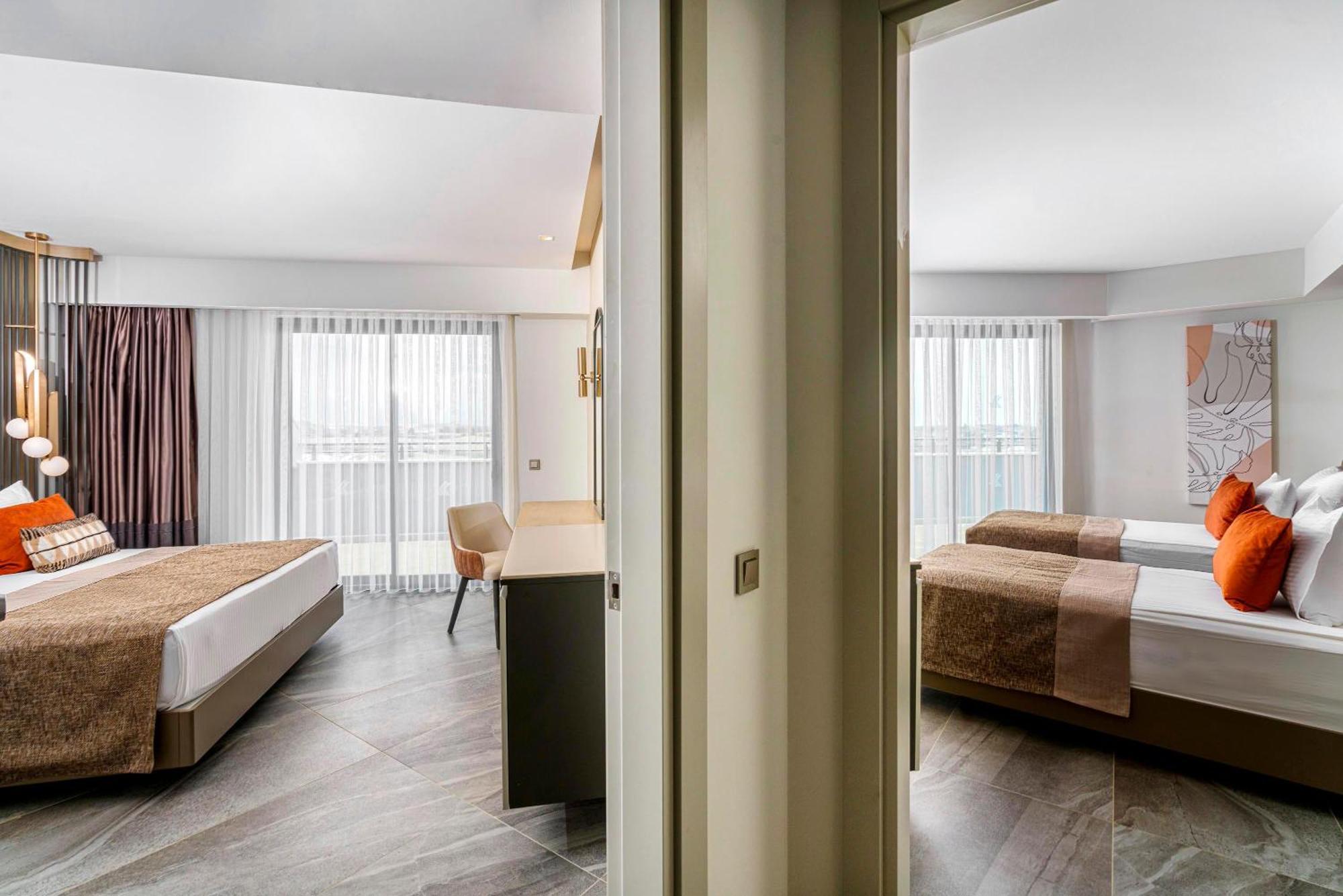 Family Room,1687575136:JPEG