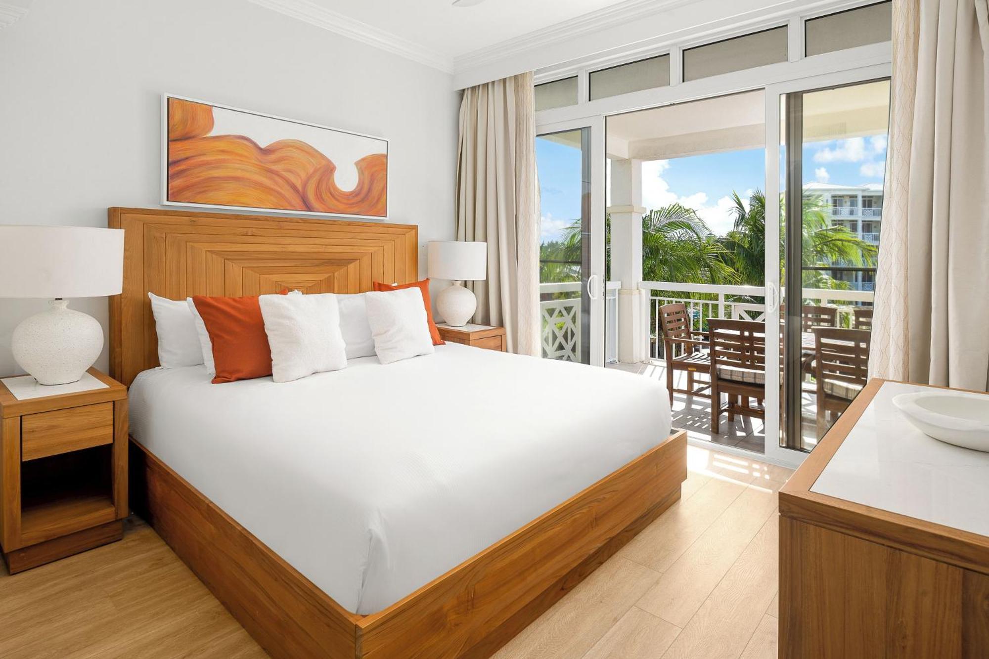 Deluxe One Bedroom Garden Suite