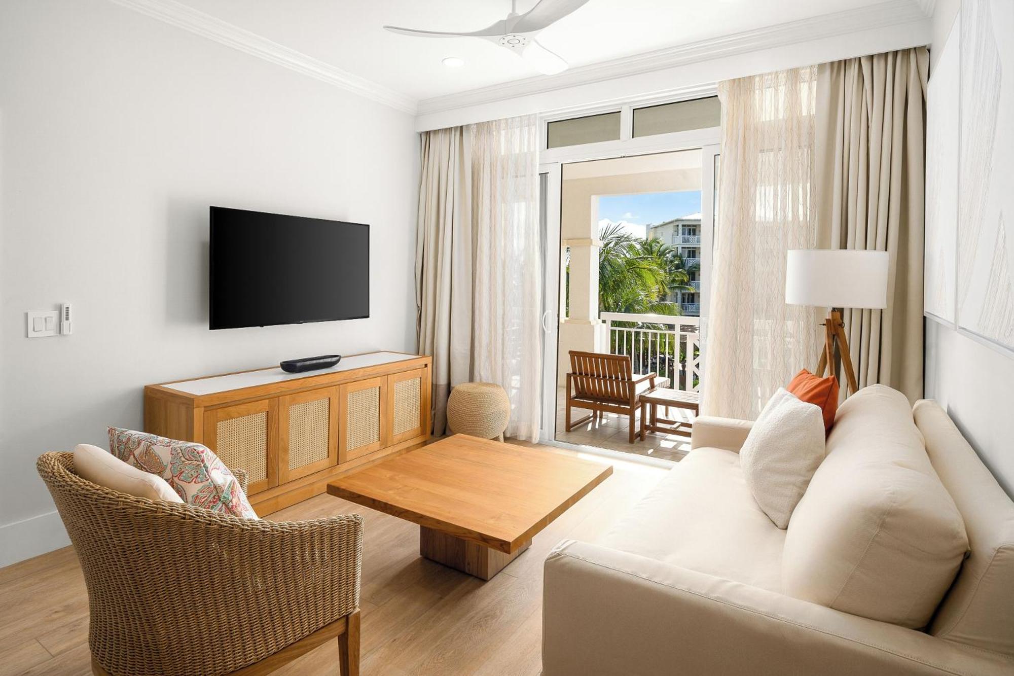 Deluxe One Bedroom Garden Suite