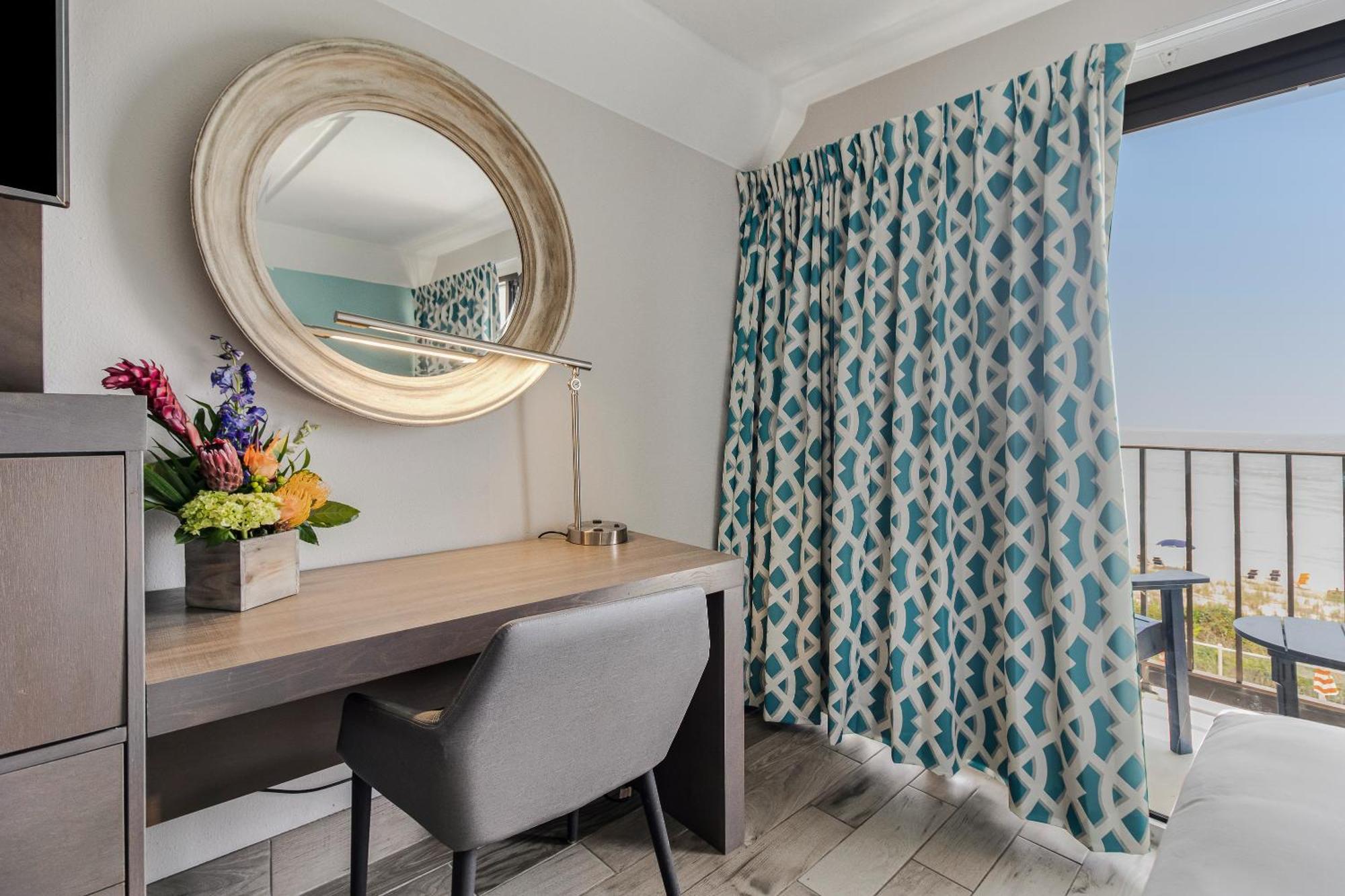 Double Room Balcony Oceanfront Sea View