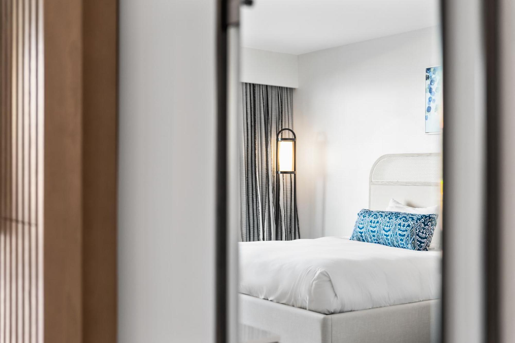 Ocean View King Bed Marina
