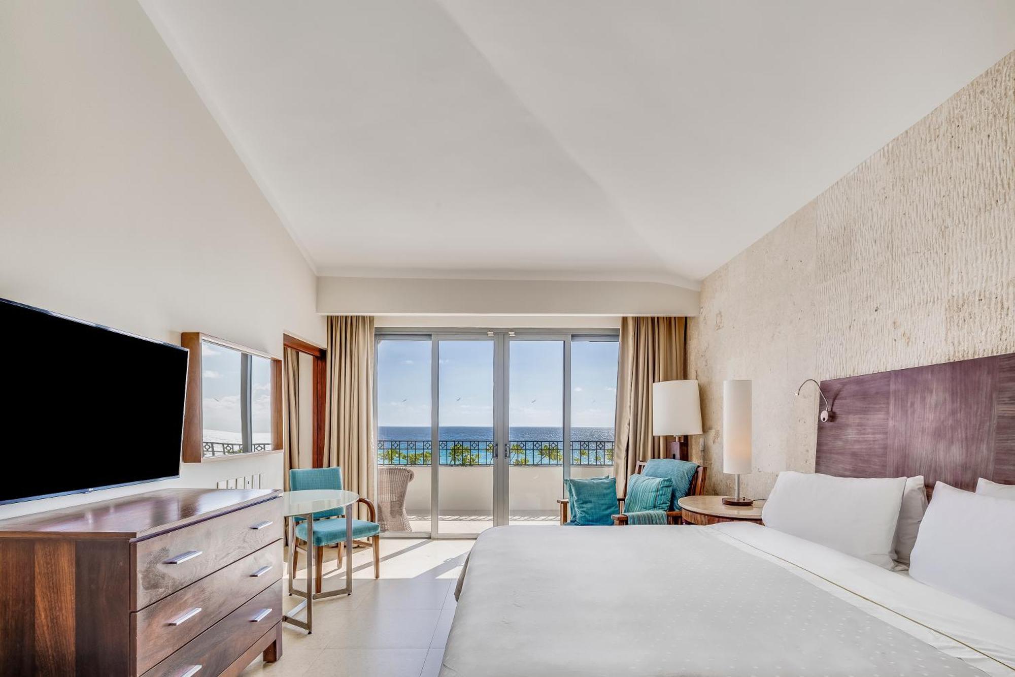 Serenity Ocean Front Suite 1 King