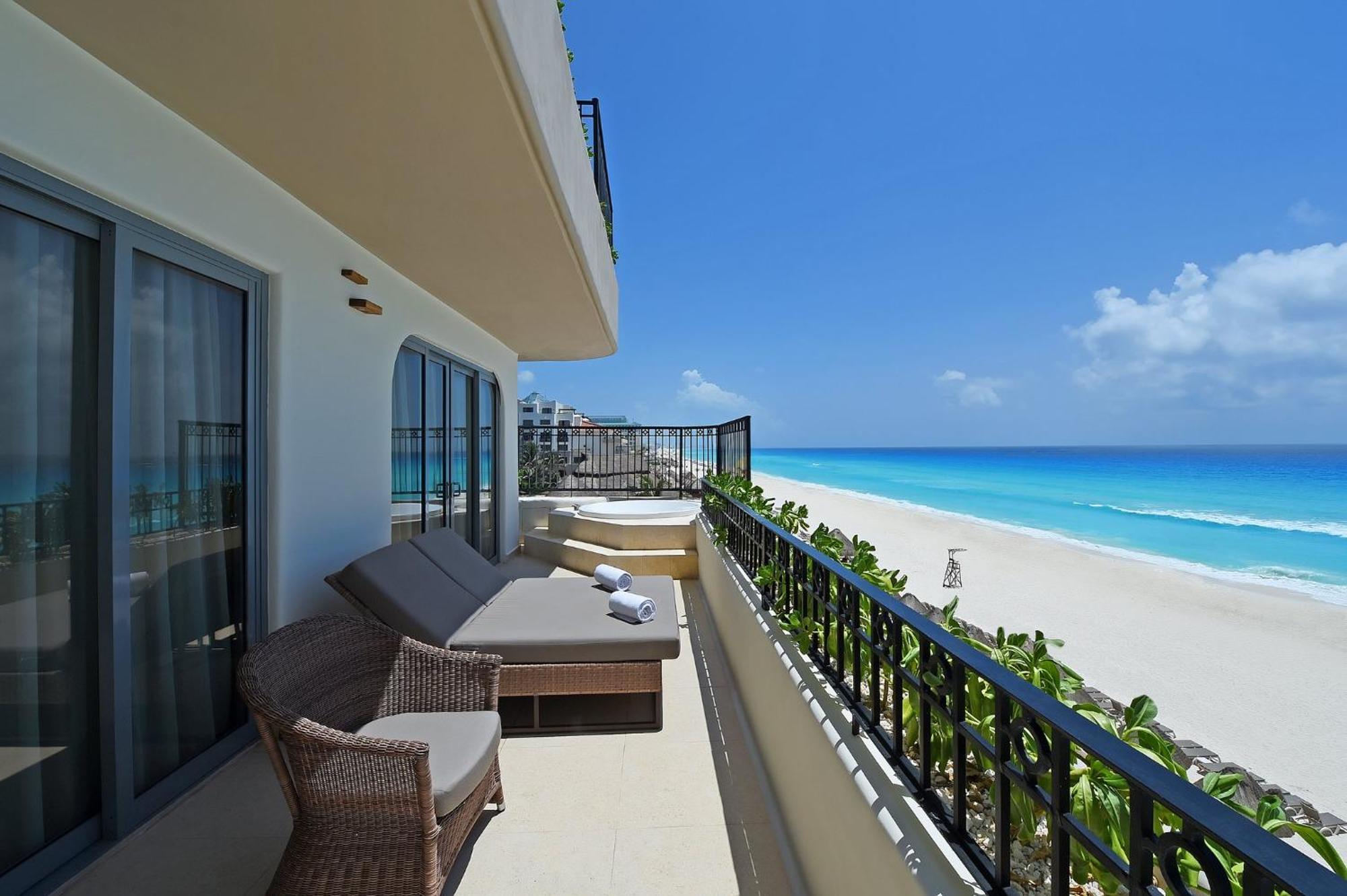 Serenity Ocean Front Suite 1 King