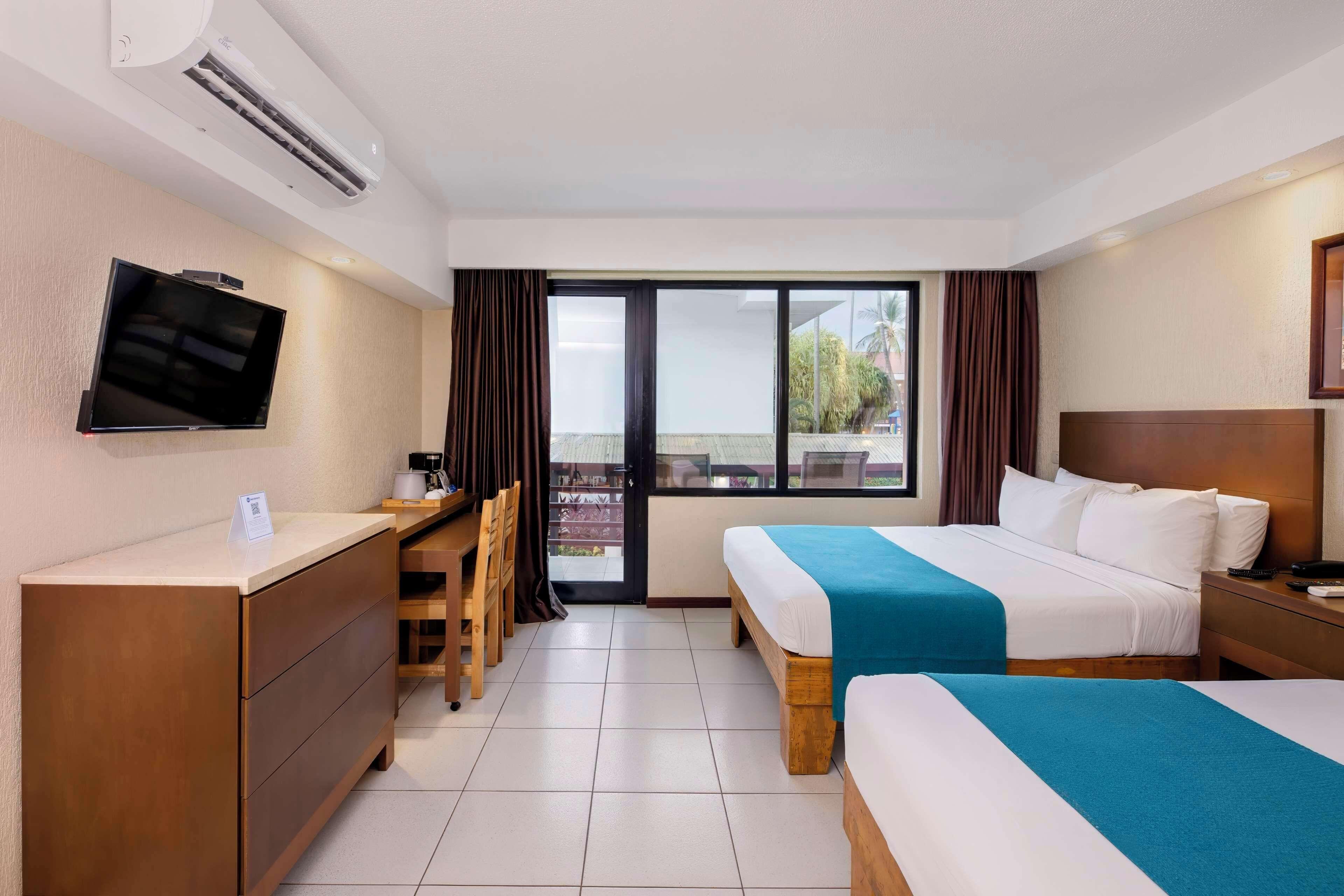 Double Room Two Double Beds Balcony Pool View Non-Smoking