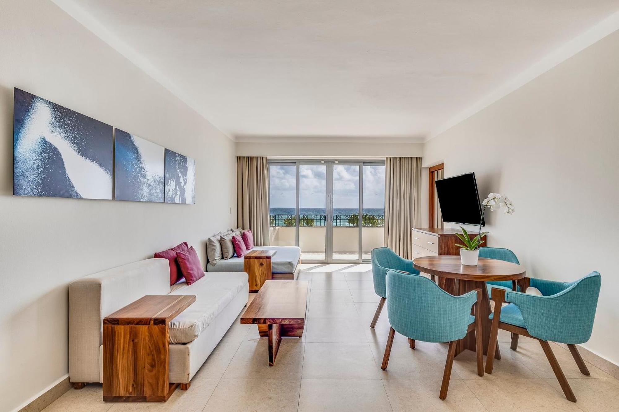 Serenity Ocean Front Suite 1 King
