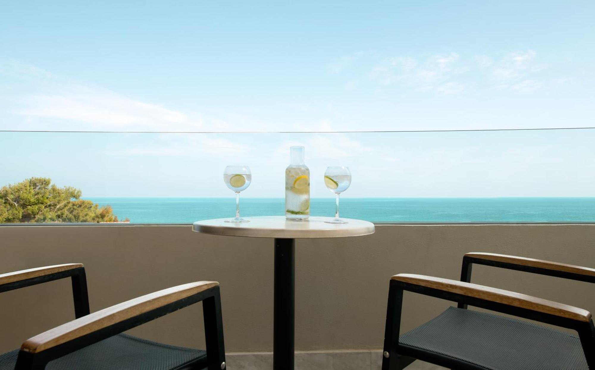 Family Sea View