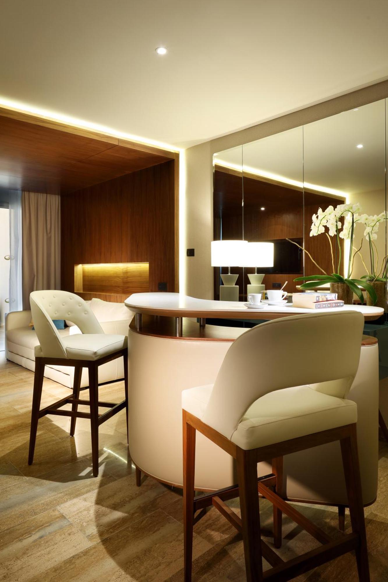 Family Selection Loft Suite Jacuzzi Terrace Ocean View,1717146074:JPEG
