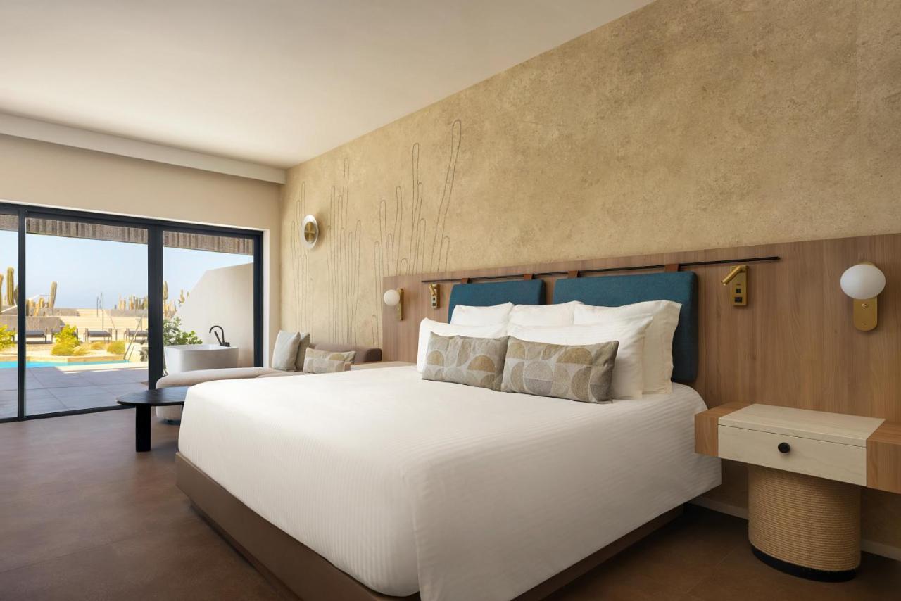 Preferred Club Junior Suite Private Pool King