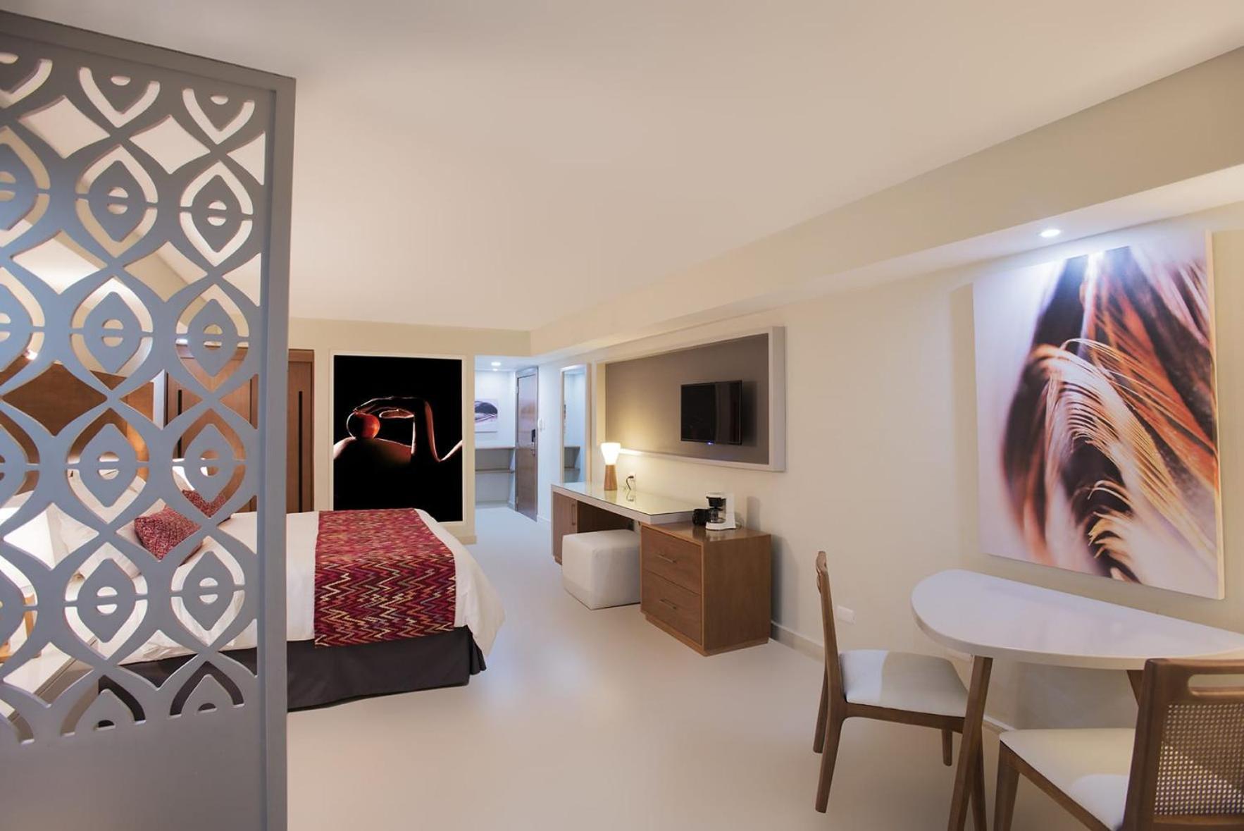 Adults only Jr Suite 18