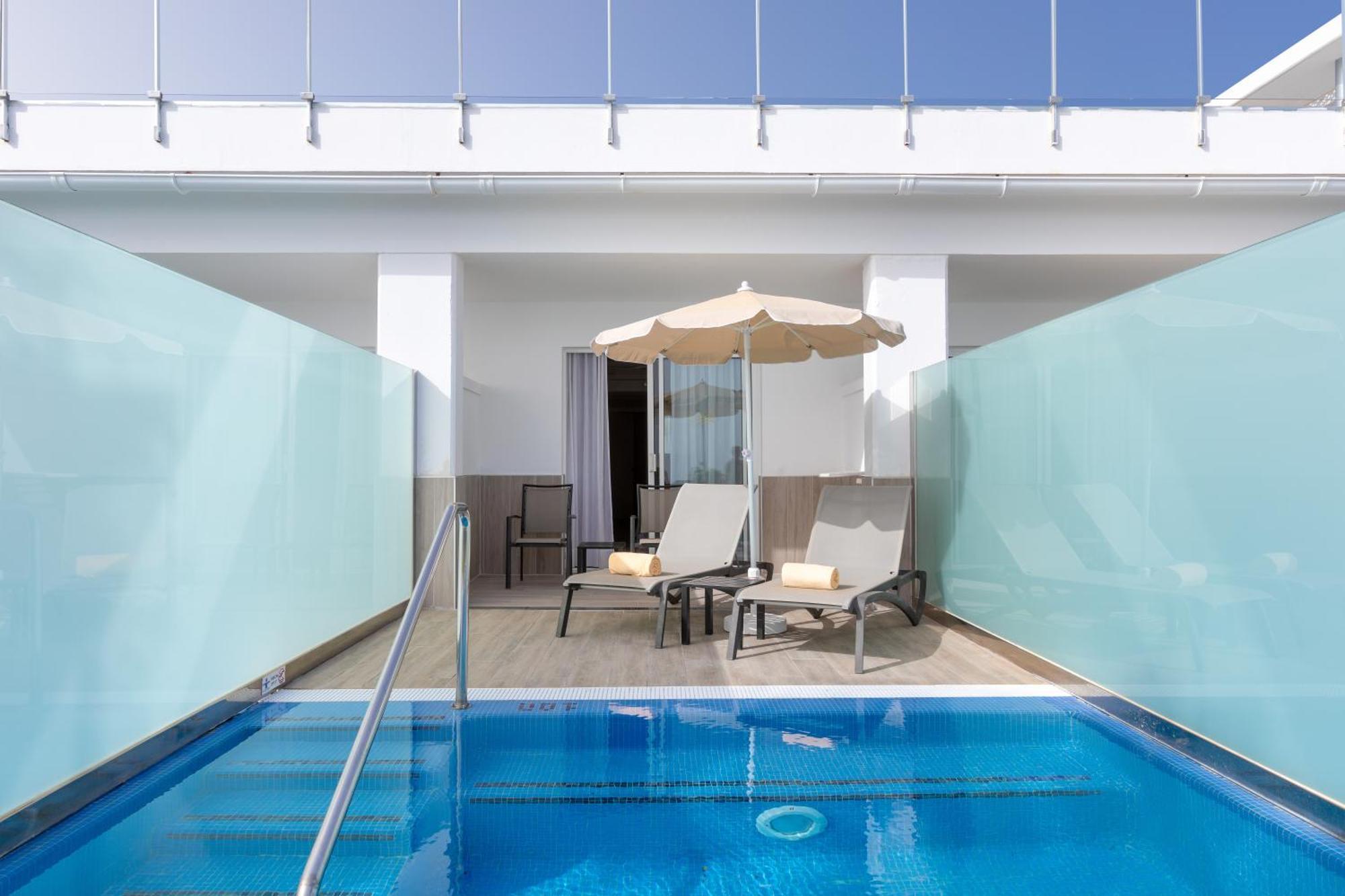 Suite Private Pool Adults Only 18