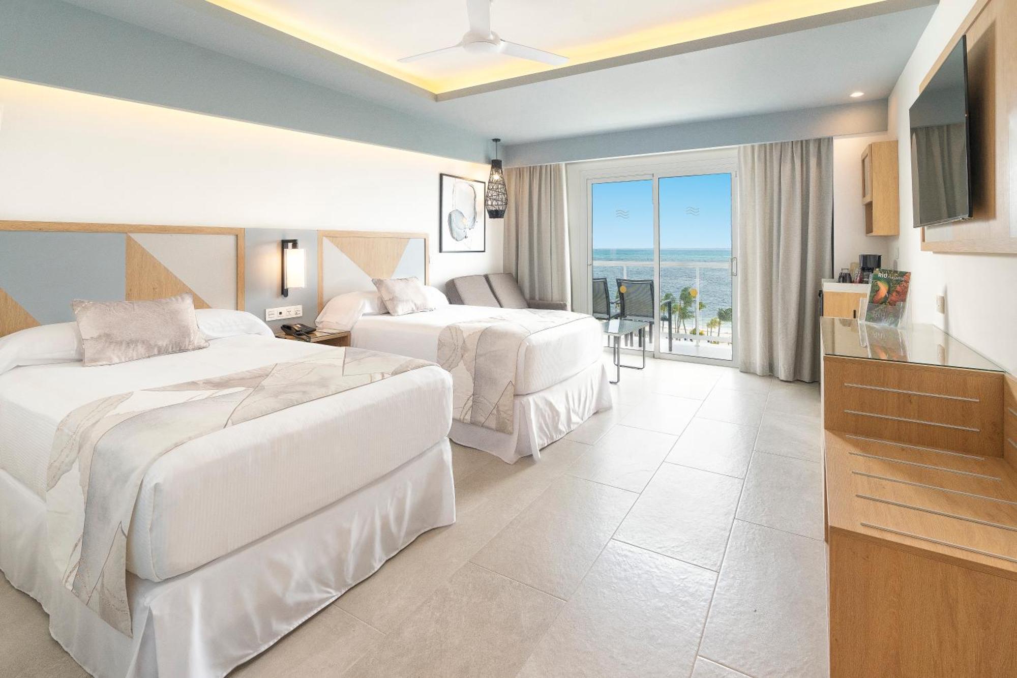 2 Bedroom Double Room Ocean Front