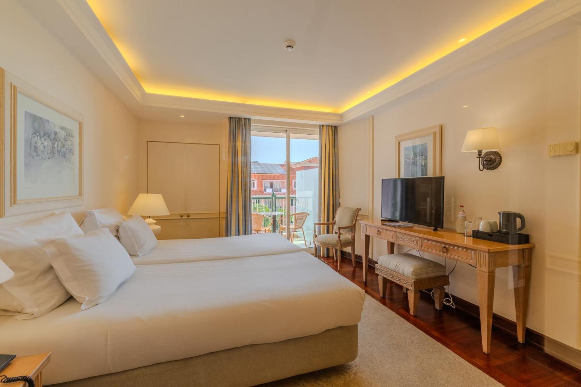 Deluxe Double or Twin Room Balcony,1743064823:JPEG