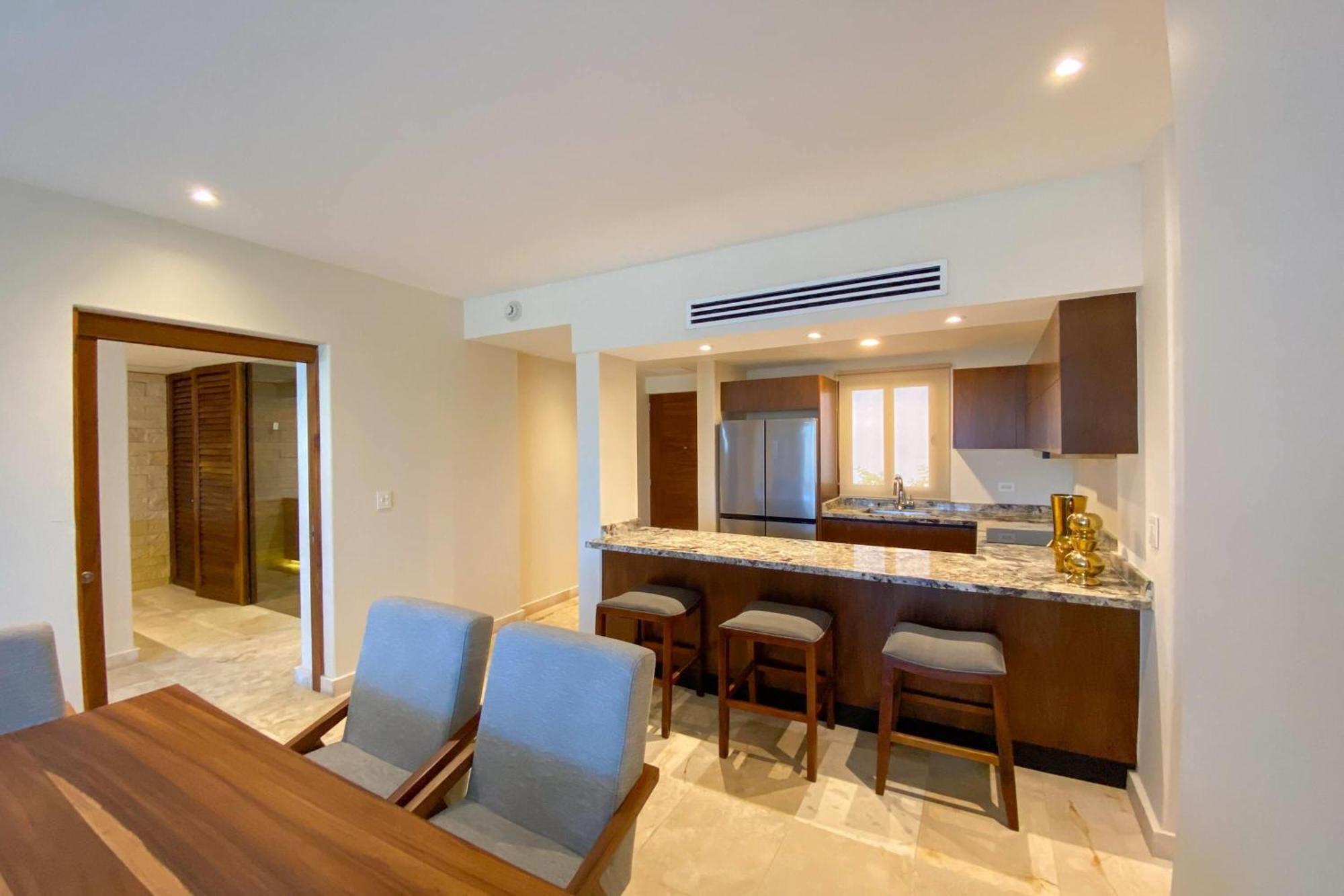 Oceanfront Villa One King Bed Two Double Beds Terrace or Non-Smoking