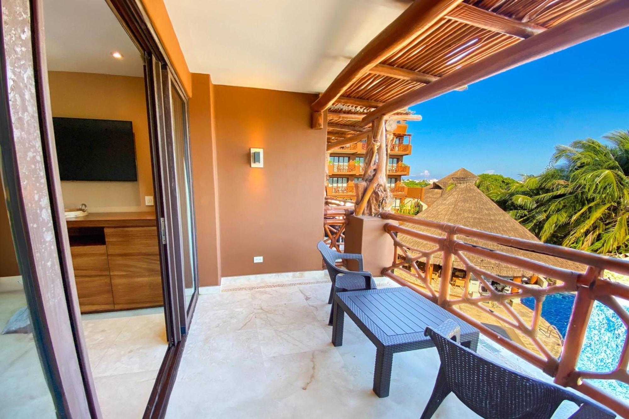 Oceanfront Villa One King Bed Two Double Beds Terrace or Non-Smoking