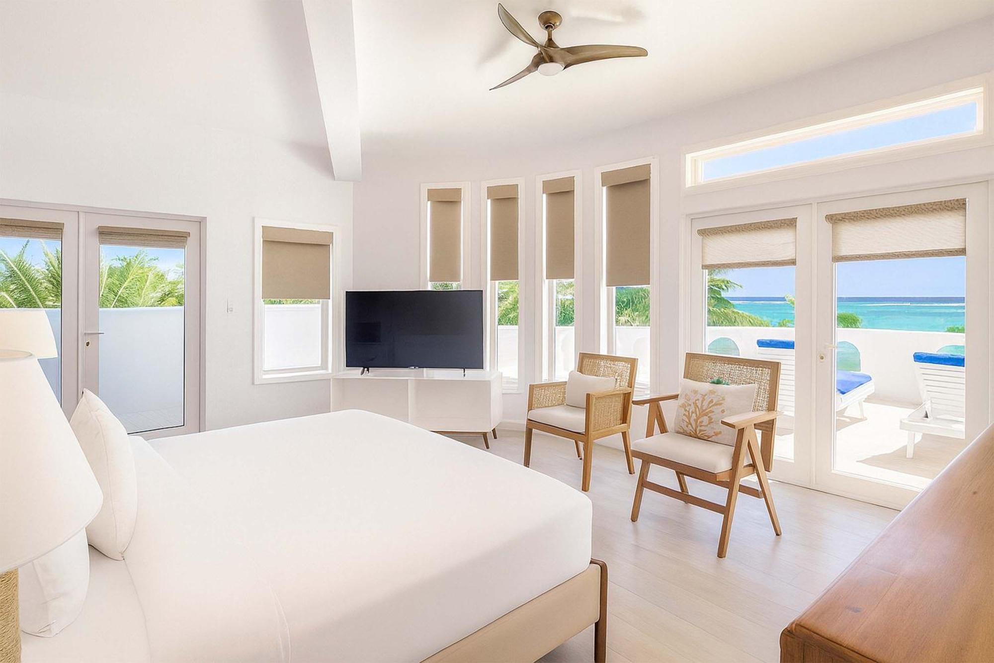 3 Bedroom Oceanfront Penthouse