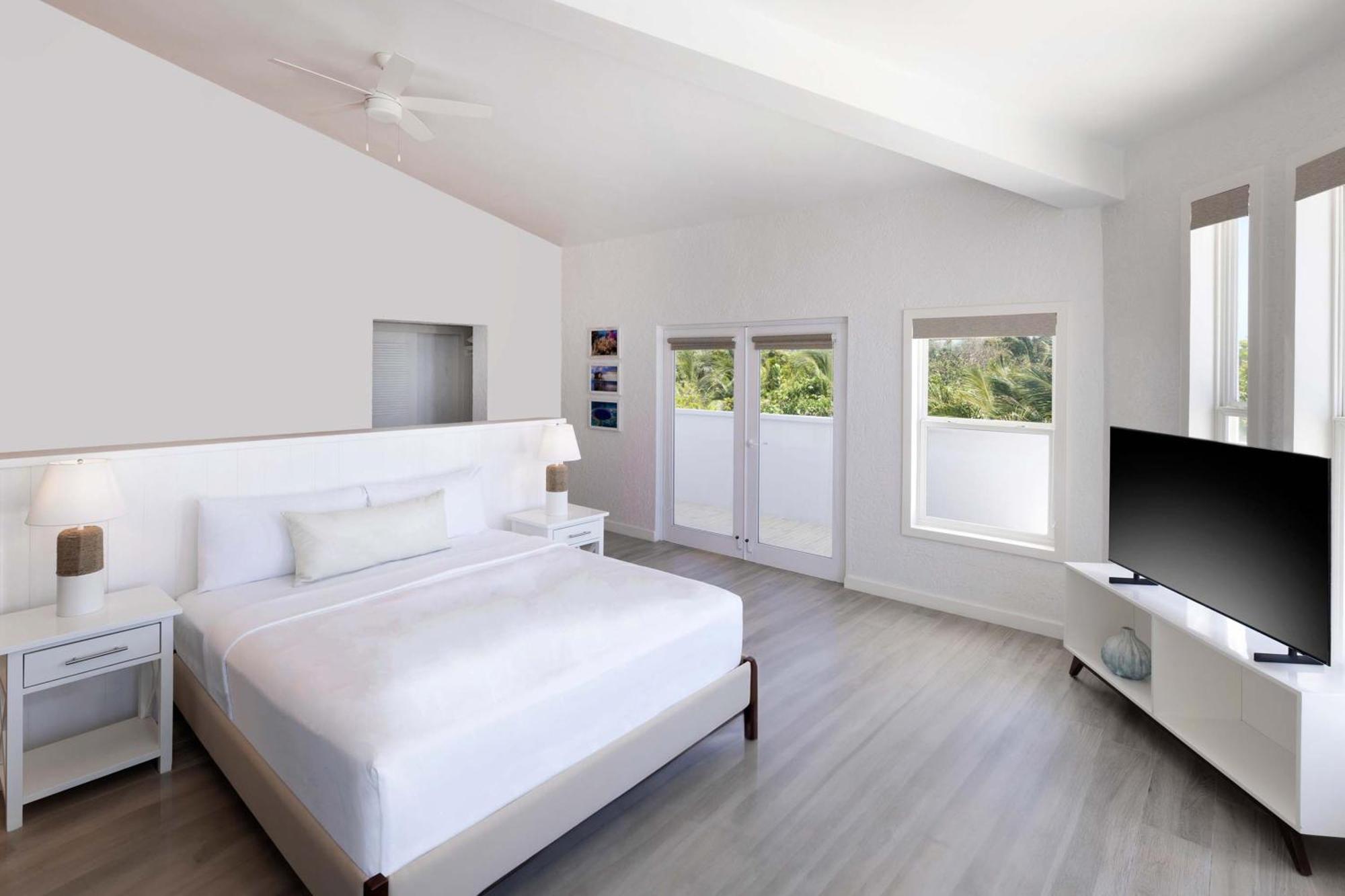3 Bedroom Oceanfront Penthouse