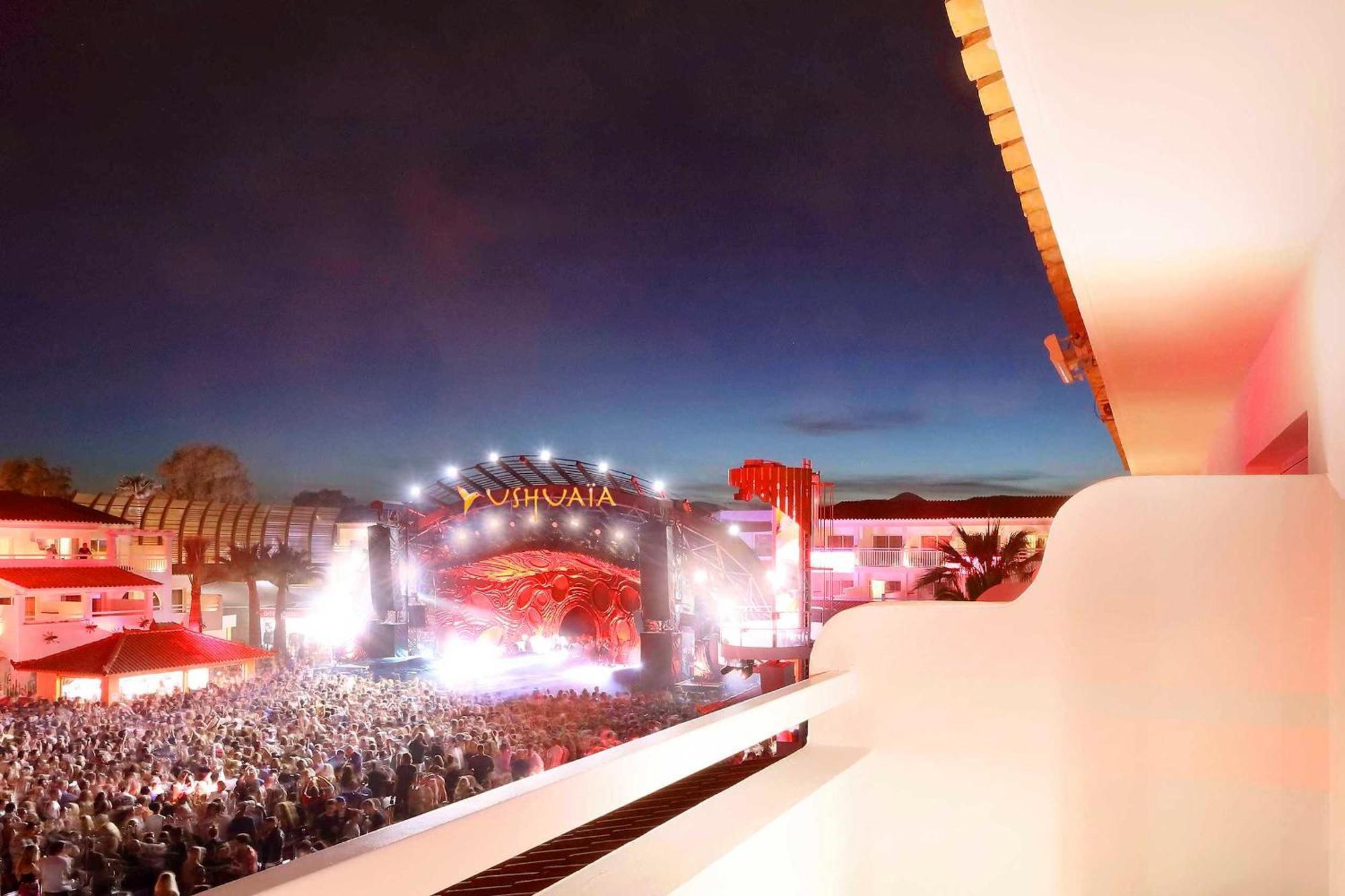 Suite Stage View Entrance to Ushuaia Club