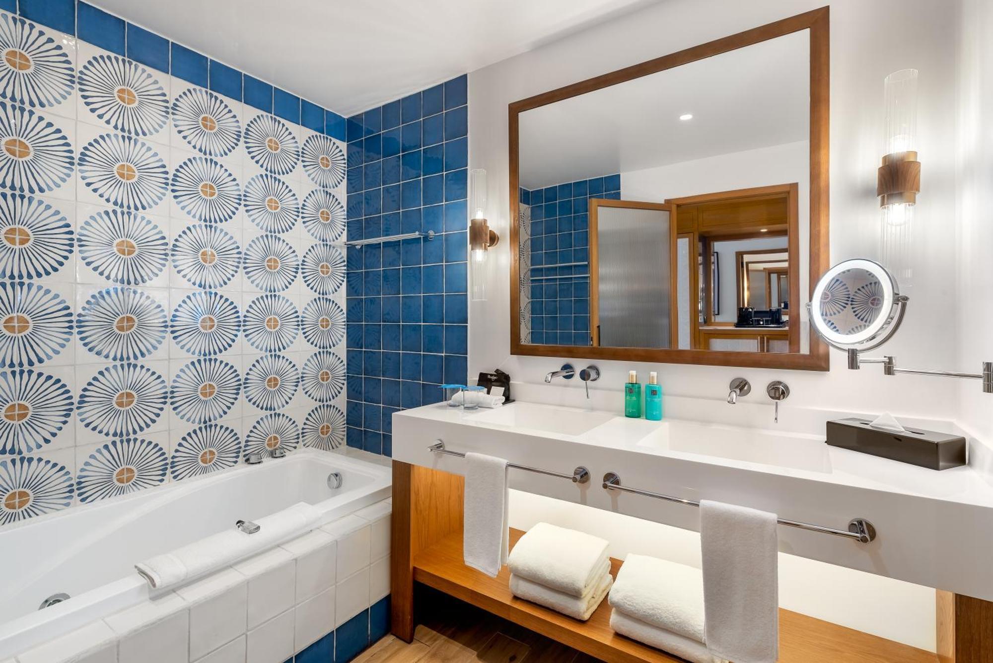 Privilege Junior Suite Ocean View